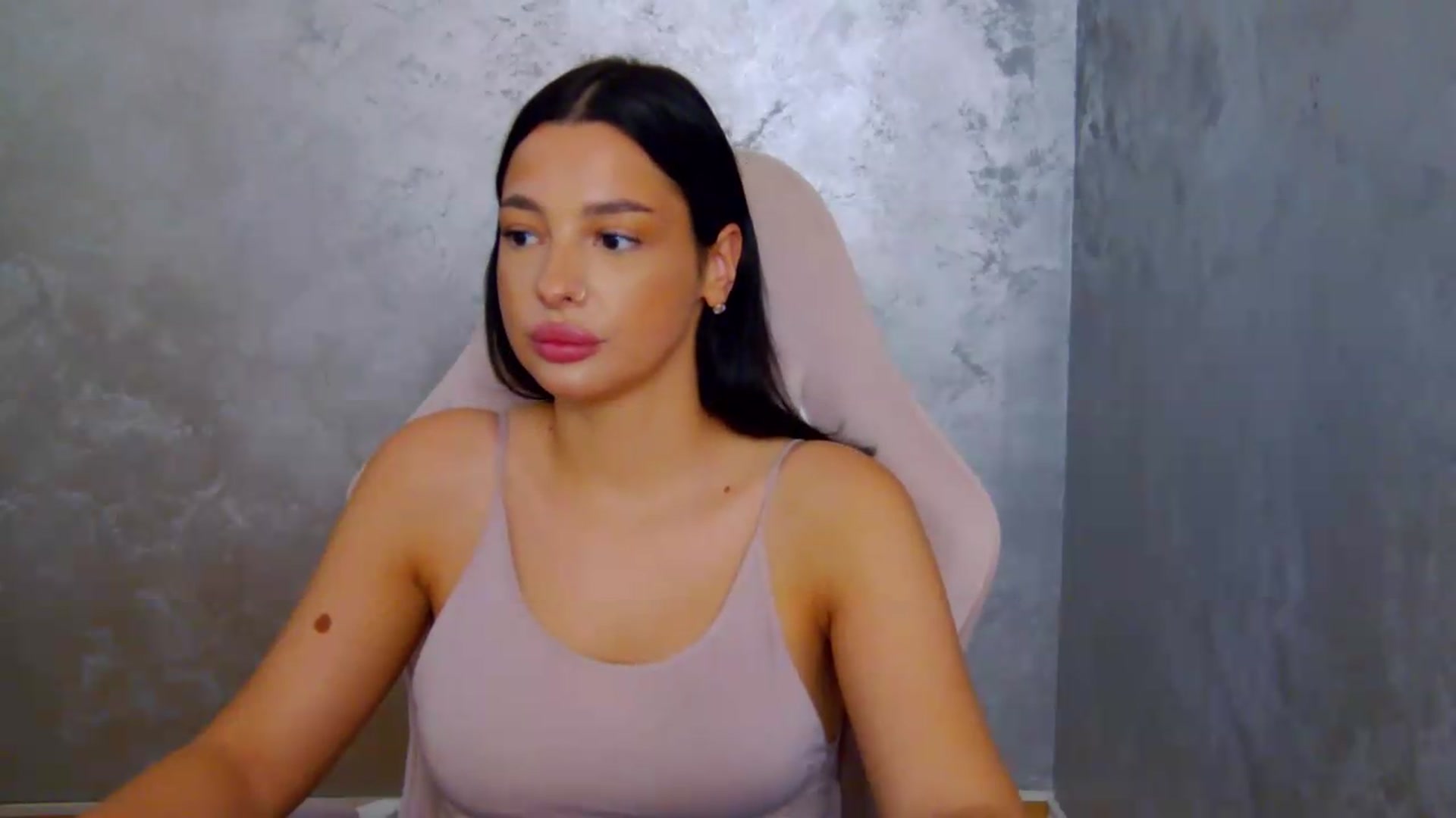 Gallery image thumbnail from meliiis_'s myfreecams stream on, 07/22/2026, 15:10 image 8 of 20