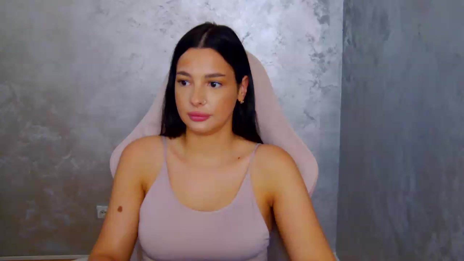 Gallery image thumbnail from meliiis_'s myfreecams stream on, 07/22/2026, 15:10 image 1 of 20