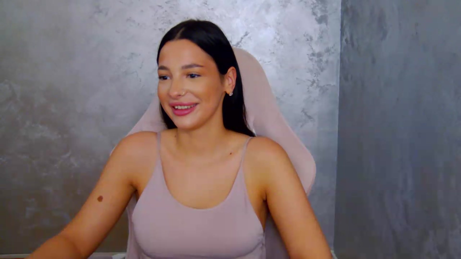 Gallery image thumbnail from meliiis_'s myfreecams stream on, 07/22/2026, 15:10 image 3 of 20