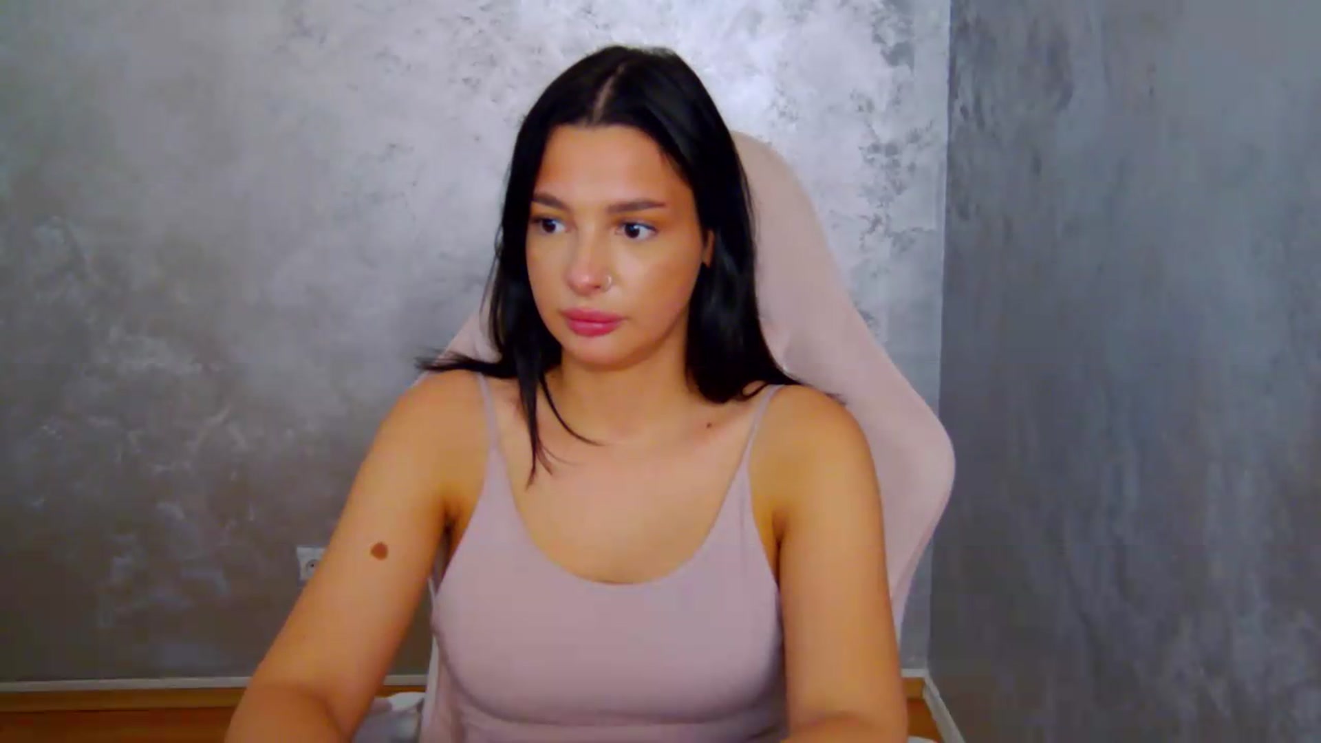 Gallery image thumbnail from meliiis_'s myfreecams stream on, 07/22/2026, 18:51 image 10 of 20