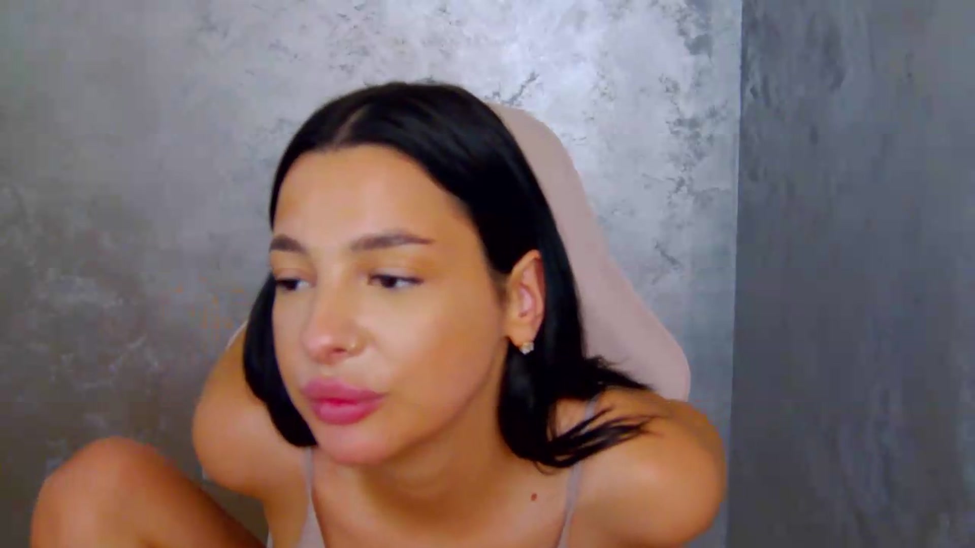 Gallery image thumbnail from meliiis_'s myfreecams stream on, 07/22/2026, 18:51 image 19 of 20