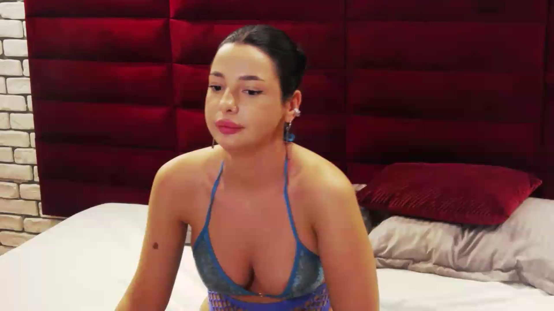 Gallery image thumbnail from meliiis_'s myfreecams stream on, 07/23/2026, 17:09 image 7 of 20
