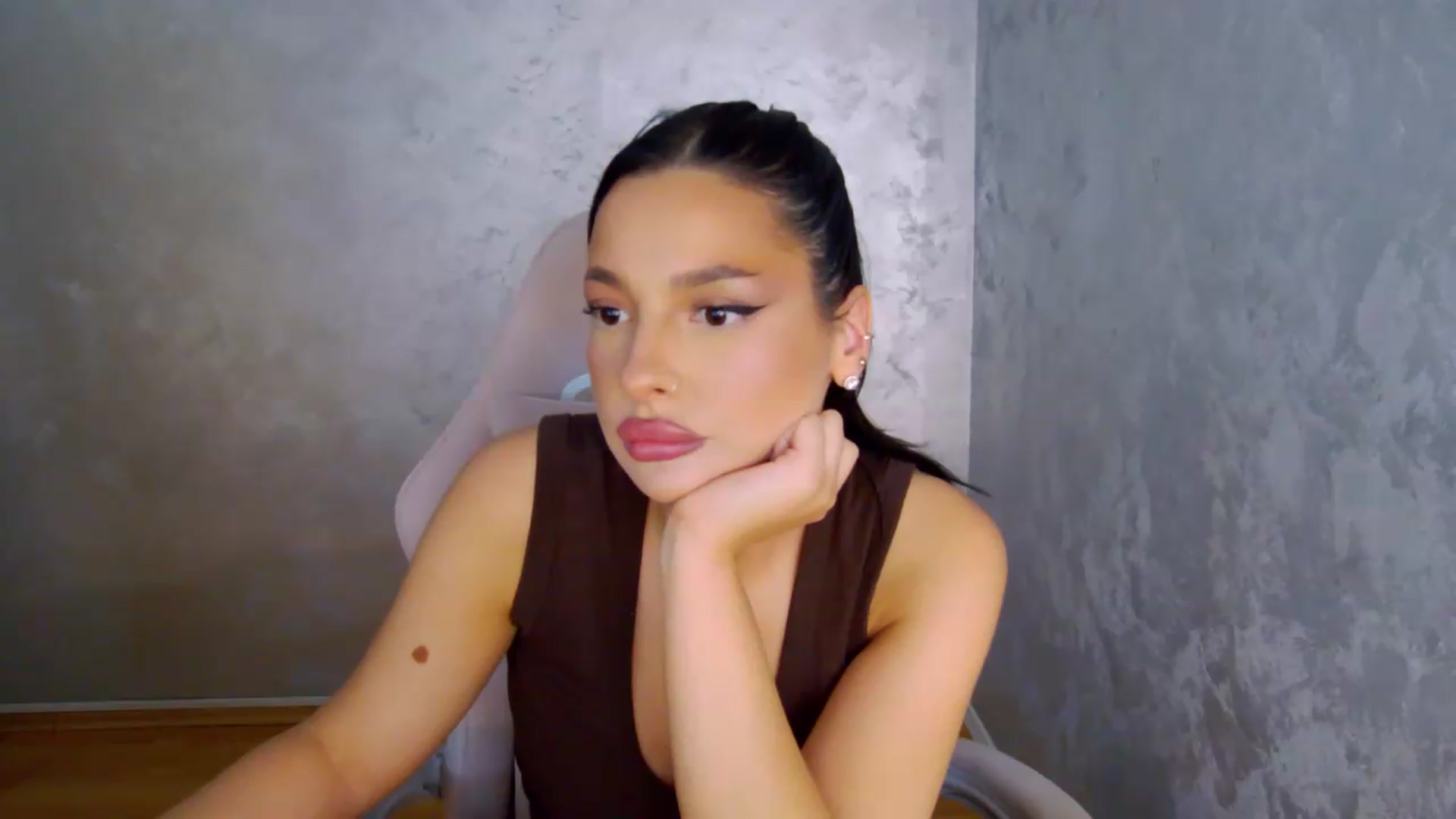 Gallery image thumbnail from meliiis_'s myfreecams stream on, 07/24/2026, 15:55 image 6 of 20