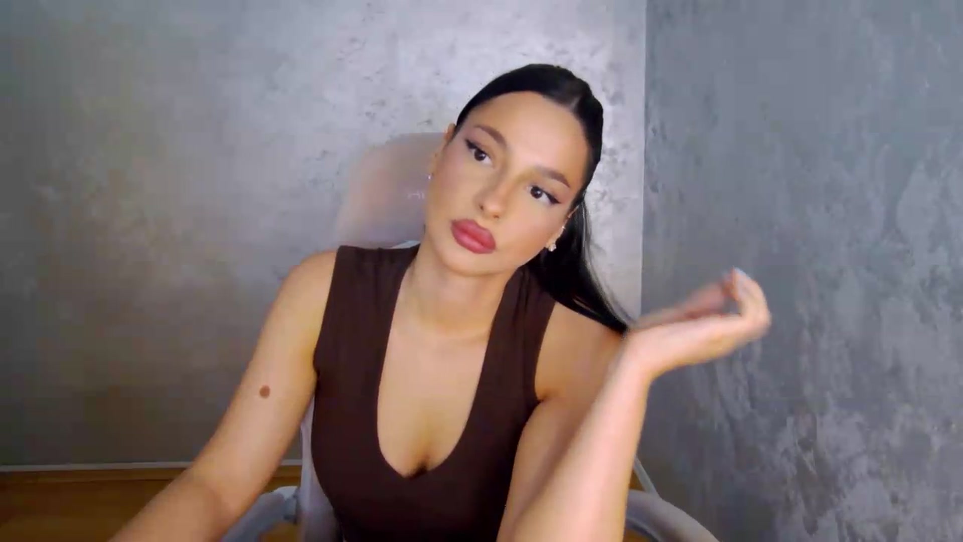 Gallery image thumbnail from meliiis_'s myfreecams stream on, 07/24/2026, 15:55 image 5 of 20