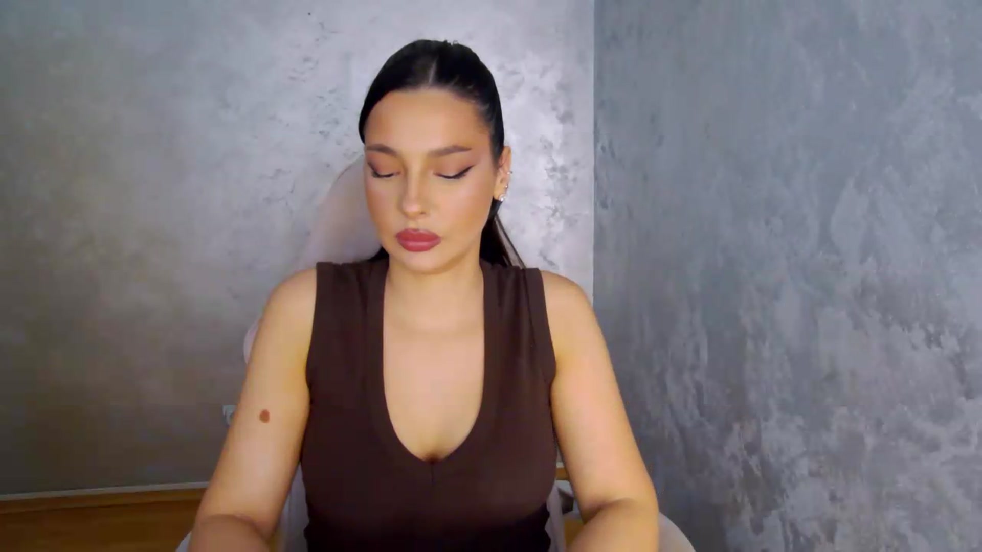 Gallery image thumbnail from meliiis_'s myfreecams stream on, 07/24/2026, 15:55 image 2 of 20