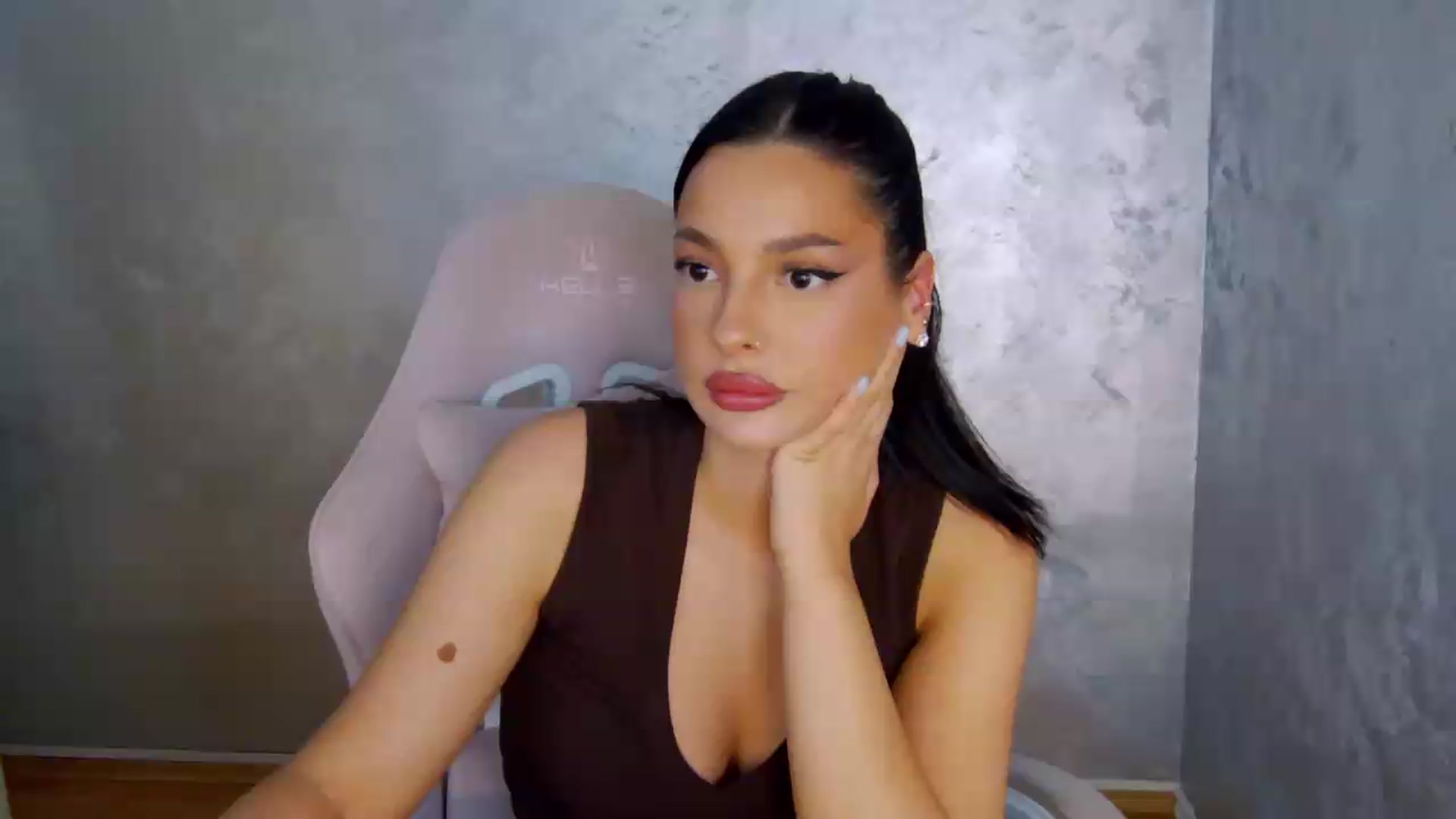 Gallery image thumbnail from meliiis_'s myfreecams stream on, 07/24/2026, 15:55 image 7 of 20