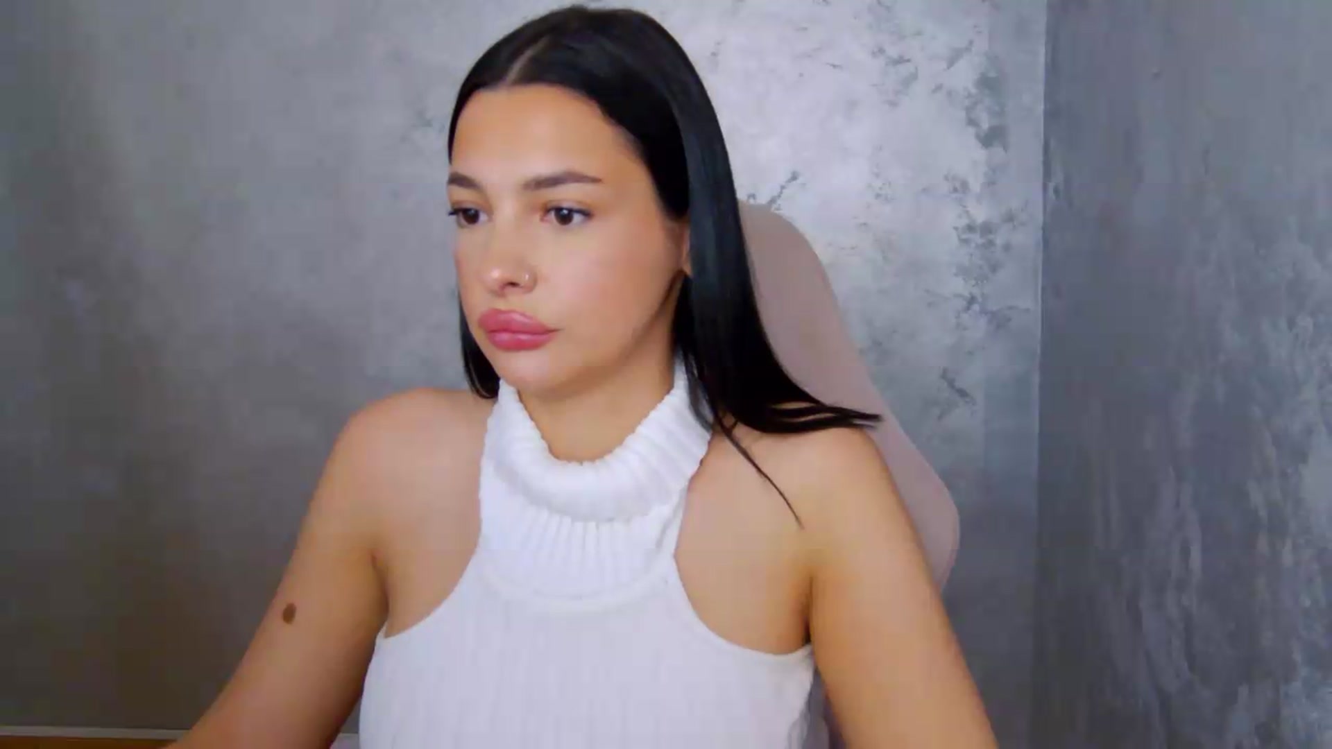 Gallery image thumbnail from meliiis_'s myfreecams stream on, 07/28/2026, 14:23 image 16 of 20