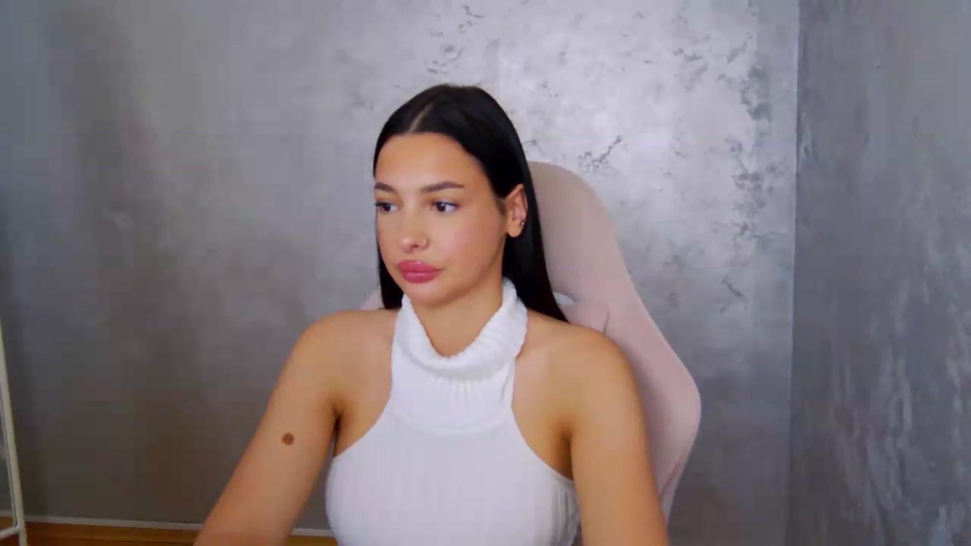 Gallery image thumbnail from meliiis_'s myfreecams stream on, 07/28/2026, 14:23 image 7 of 20