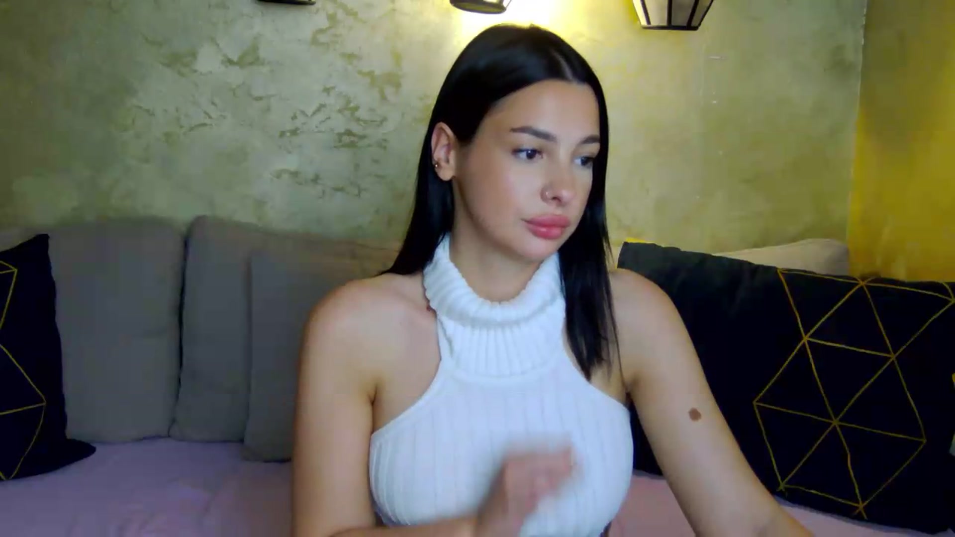 Gallery image thumbnail from meliiis_'s myfreecams stream on, 07/28/2026, 18:37 image 2 of 20