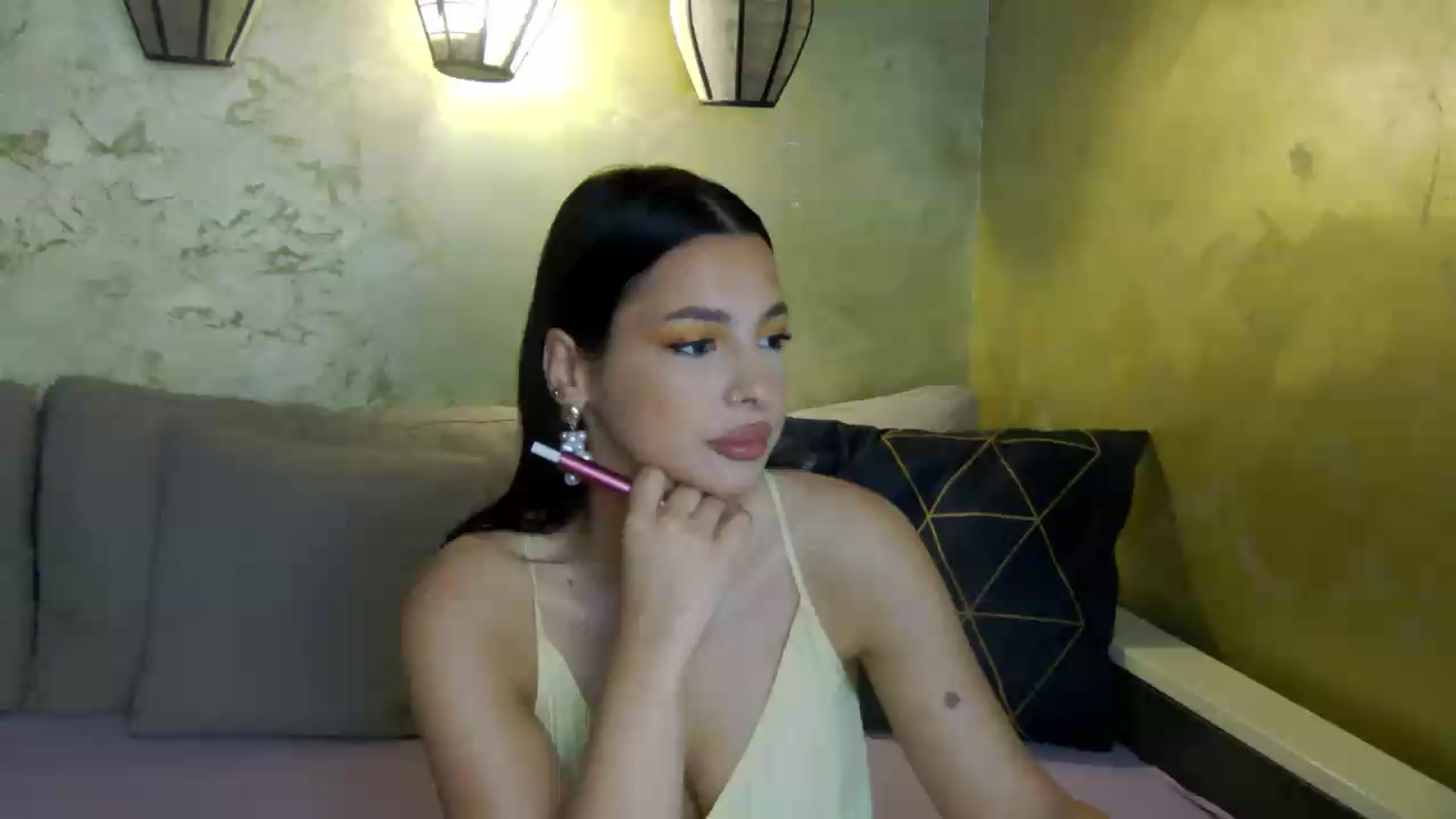 Gallery image thumbnail from meliiis_'s myfreecams stream on, 07/30/2026, 15:54 image 1 of 20