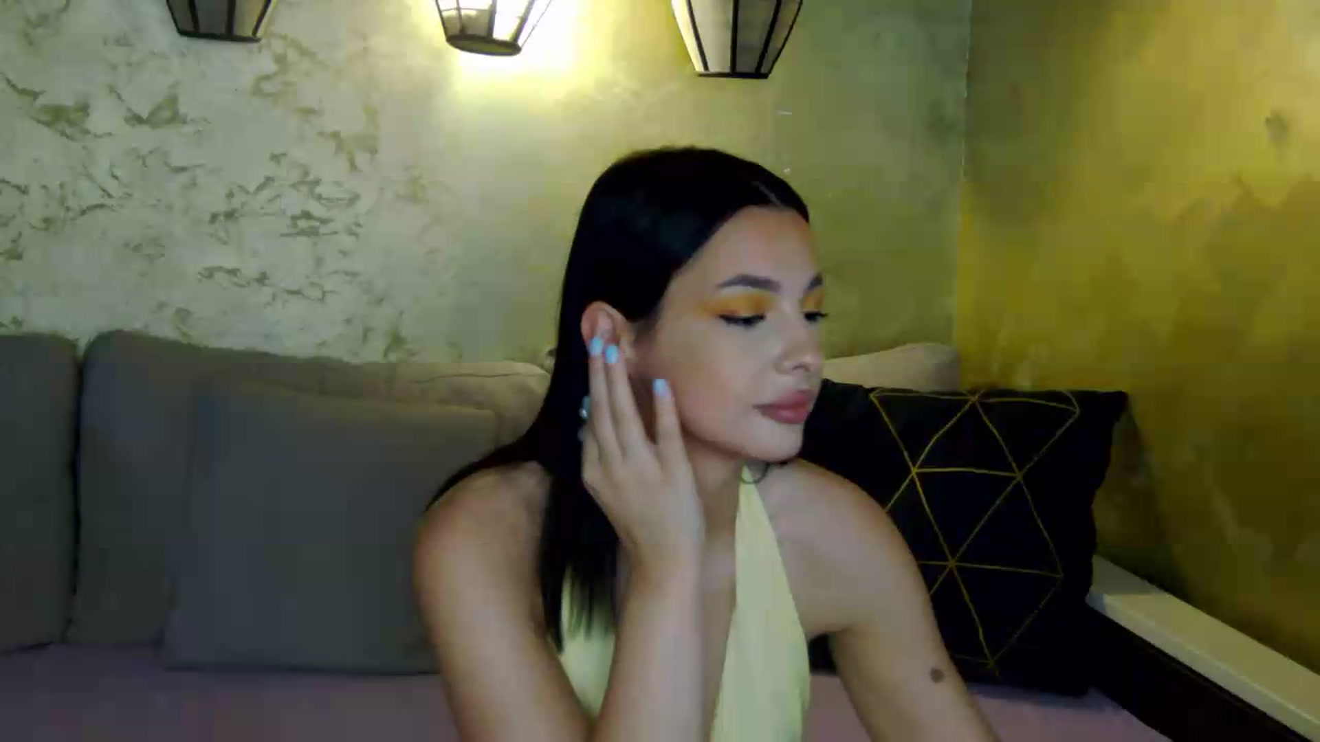 Gallery image thumbnail from meliiis_'s myfreecams stream on, 07/30/2026, 15:54 image 18 of 20