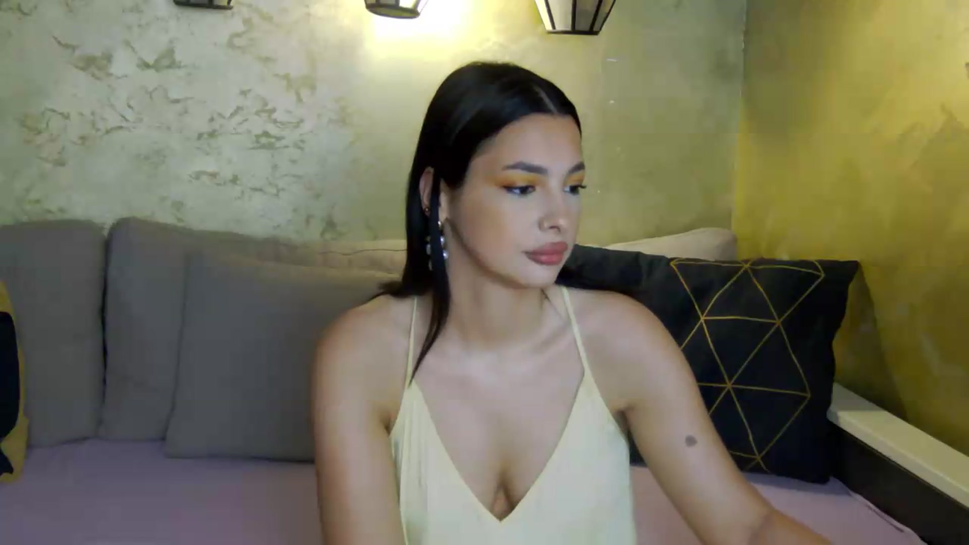 Gallery image thumbnail from meliiis_'s myfreecams stream on, 07/30/2026, 15:54 image 3 of 20