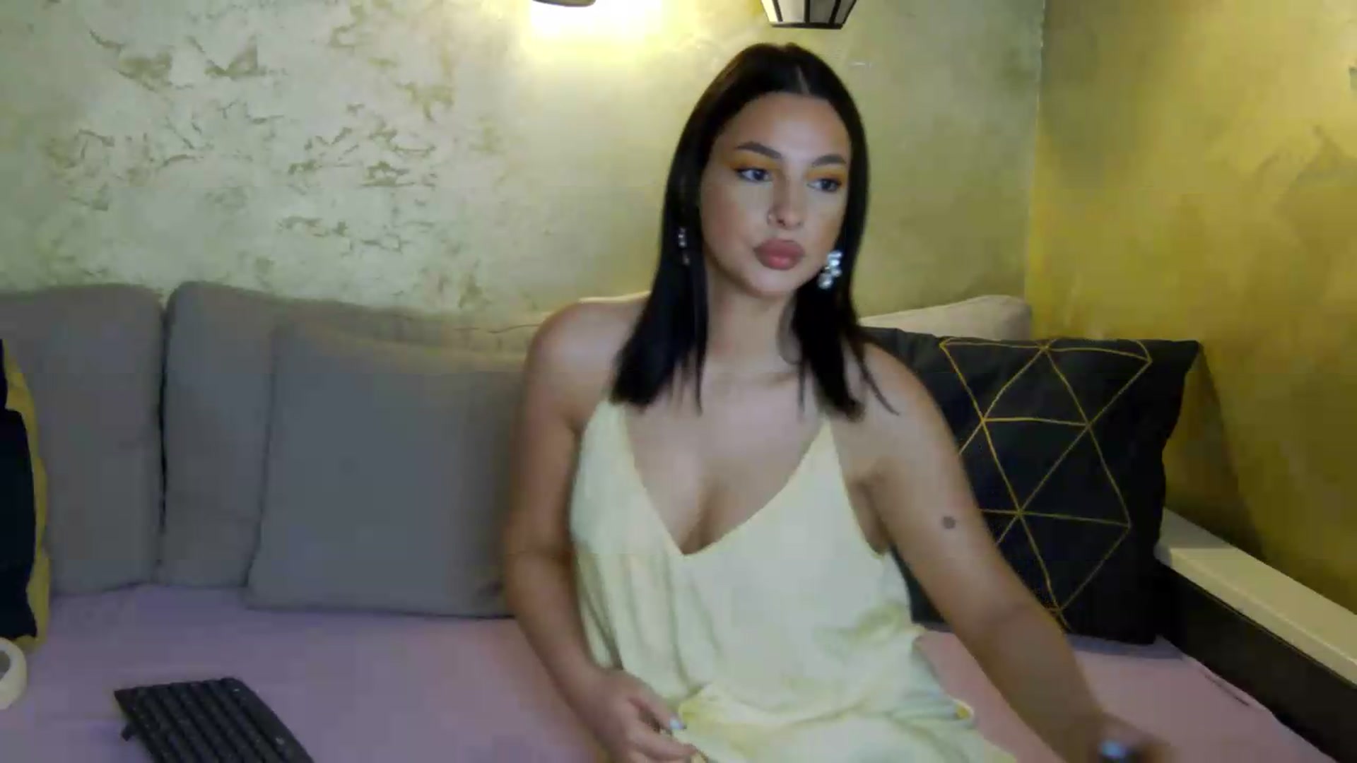 Gallery image thumbnail from meliiis_'s myfreecams stream on, 07/30/2026, 15:54 image 8 of 20