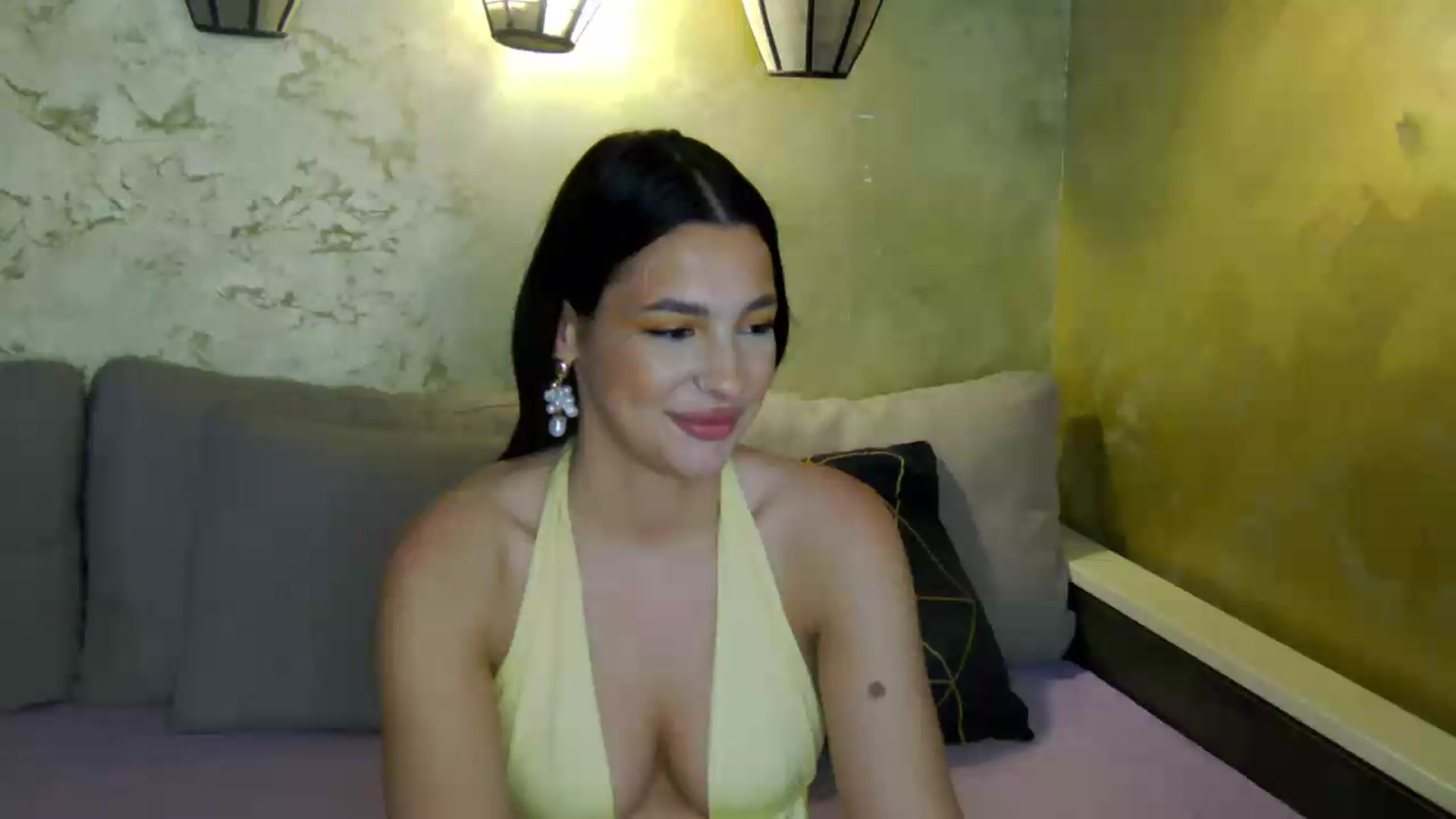 Gallery image thumbnail from meliiis_'s myfreecams stream on, 07/30/2026, 17:30 image 18 of 20