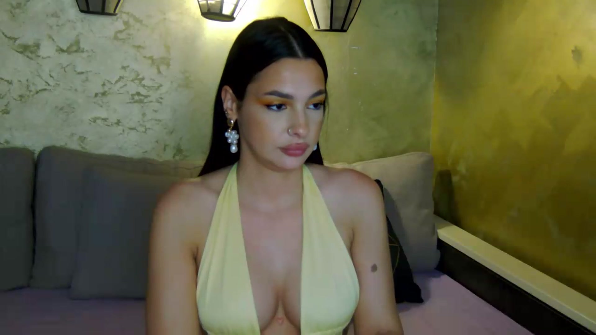 Gallery image thumbnail from meliiis_'s myfreecams stream on, 07/30/2026, 17:30 image 2 of 20