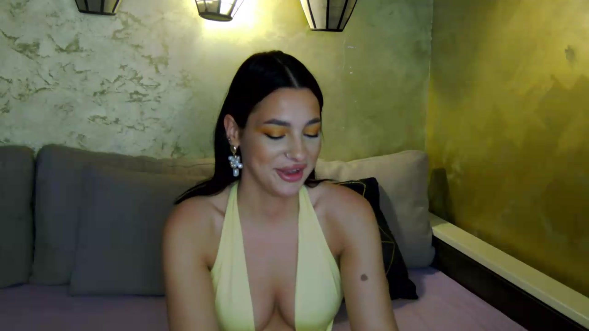 Gallery image thumbnail from meliiis_'s myfreecams stream on, 07/30/2026, 17:30 image 6 of 20