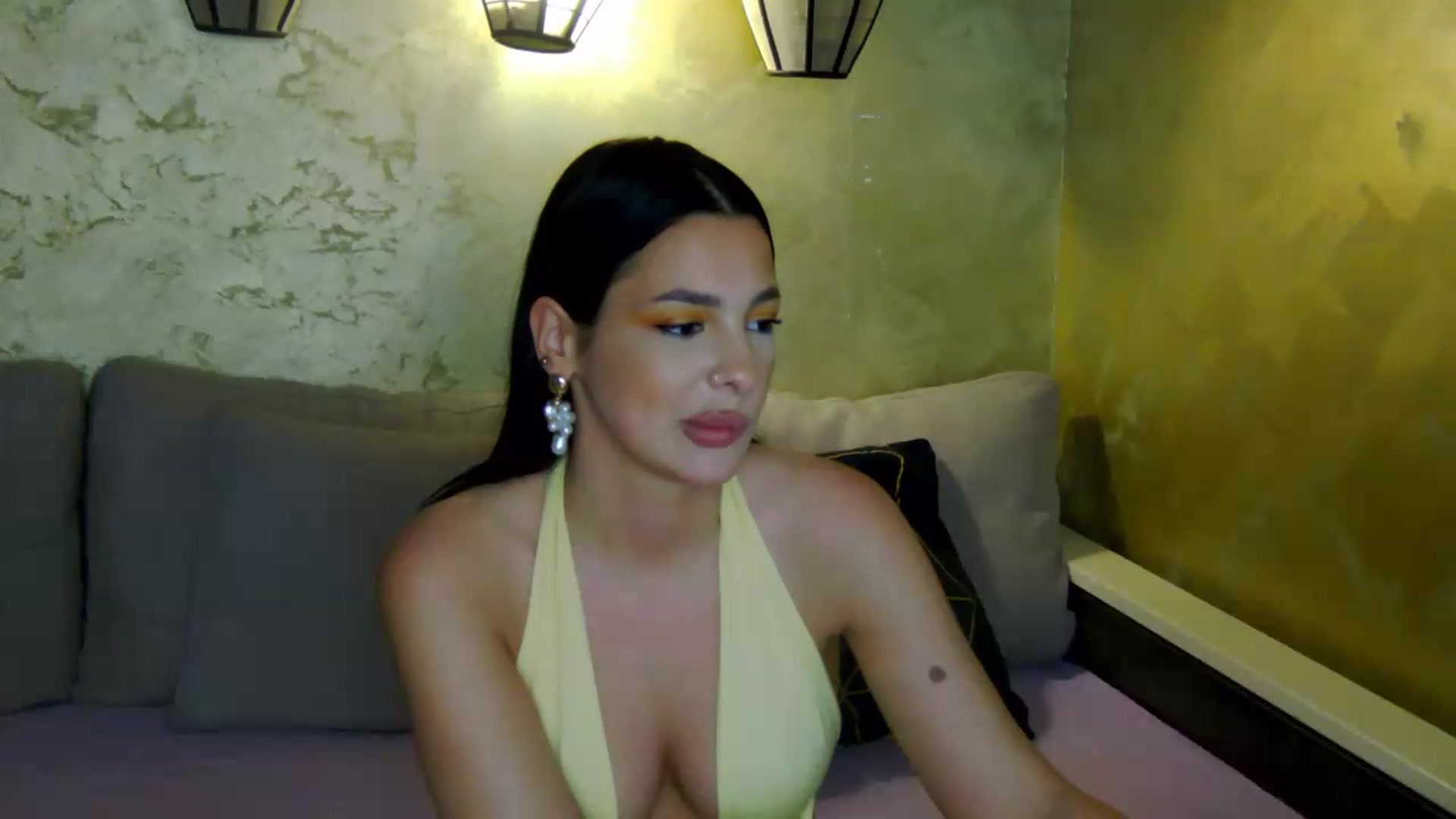 Gallery image thumbnail from meliiis_'s myfreecams stream on, 07/30/2026, 17:30 image 7 of 20