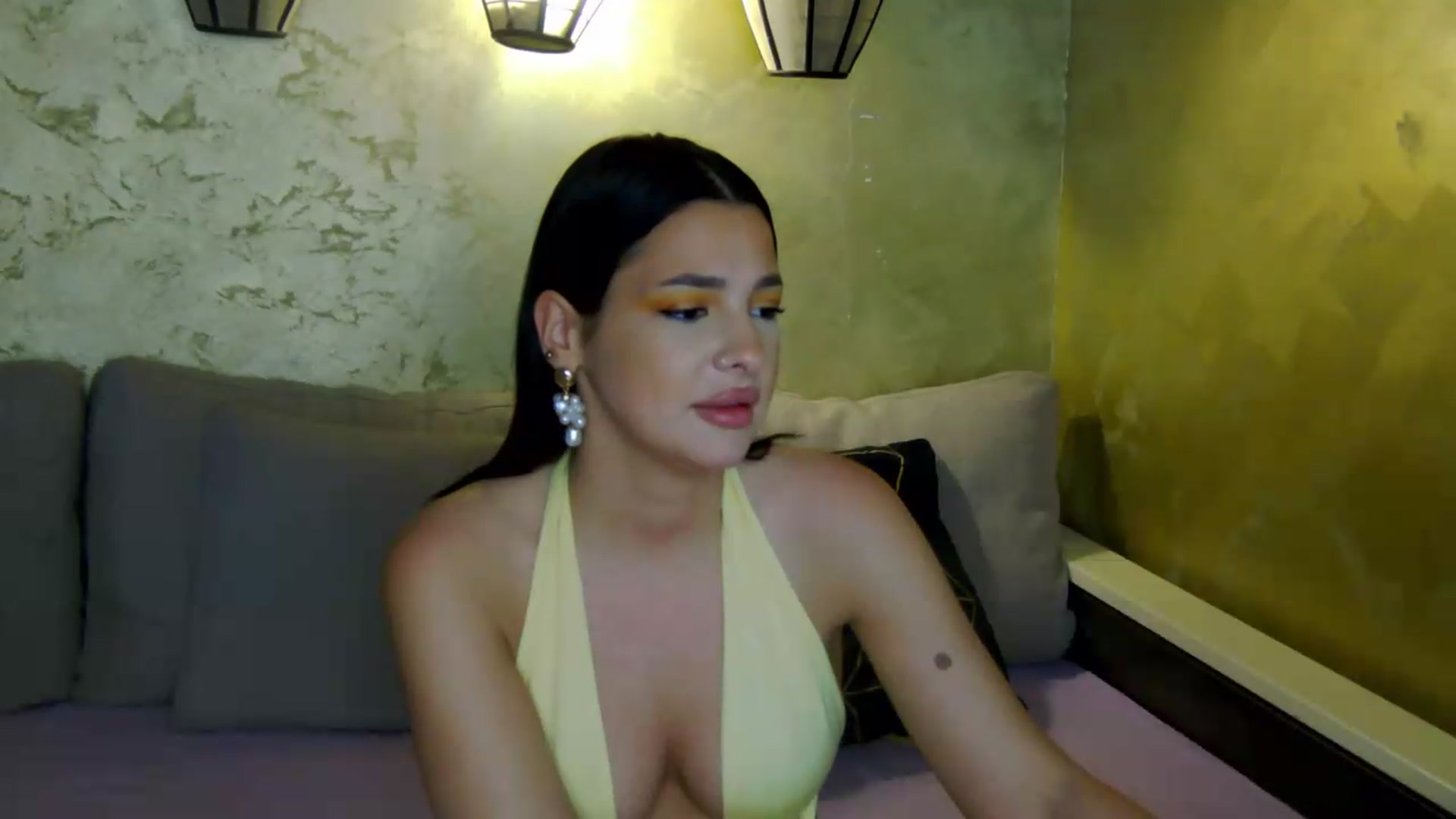 Gallery image thumbnail from meliiis_'s myfreecams stream on, 07/30/2026, 17:30 image 5 of 20