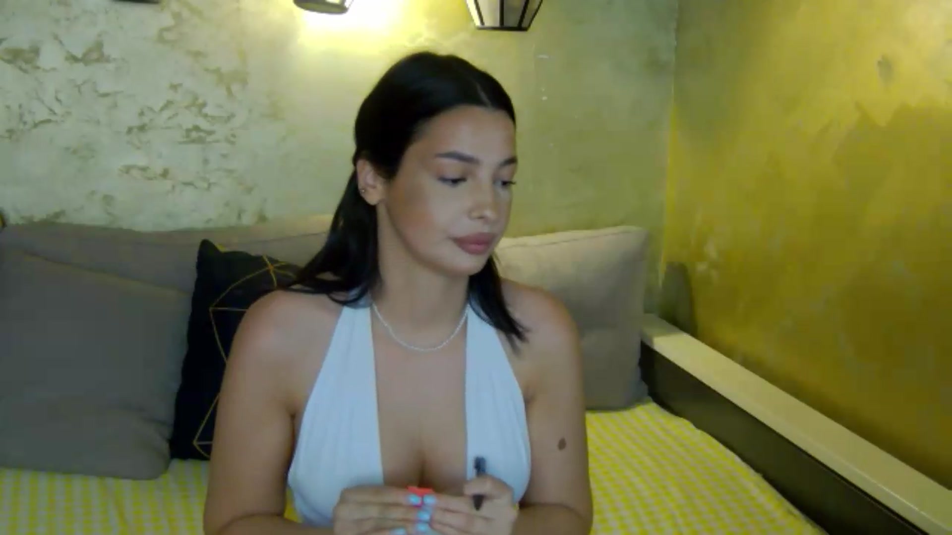 Gallery image thumbnail from meliiis_'s myfreecams stream on, 08/03/2026, 14:58 image 17 of 20