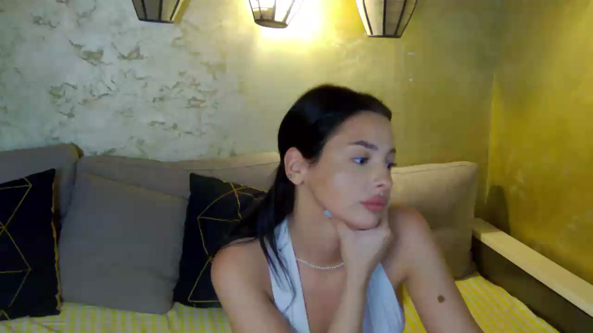 Gallery image thumbnail from meliiis_'s myfreecams stream on, 08/03/2026, 18:55 image 7 of 20