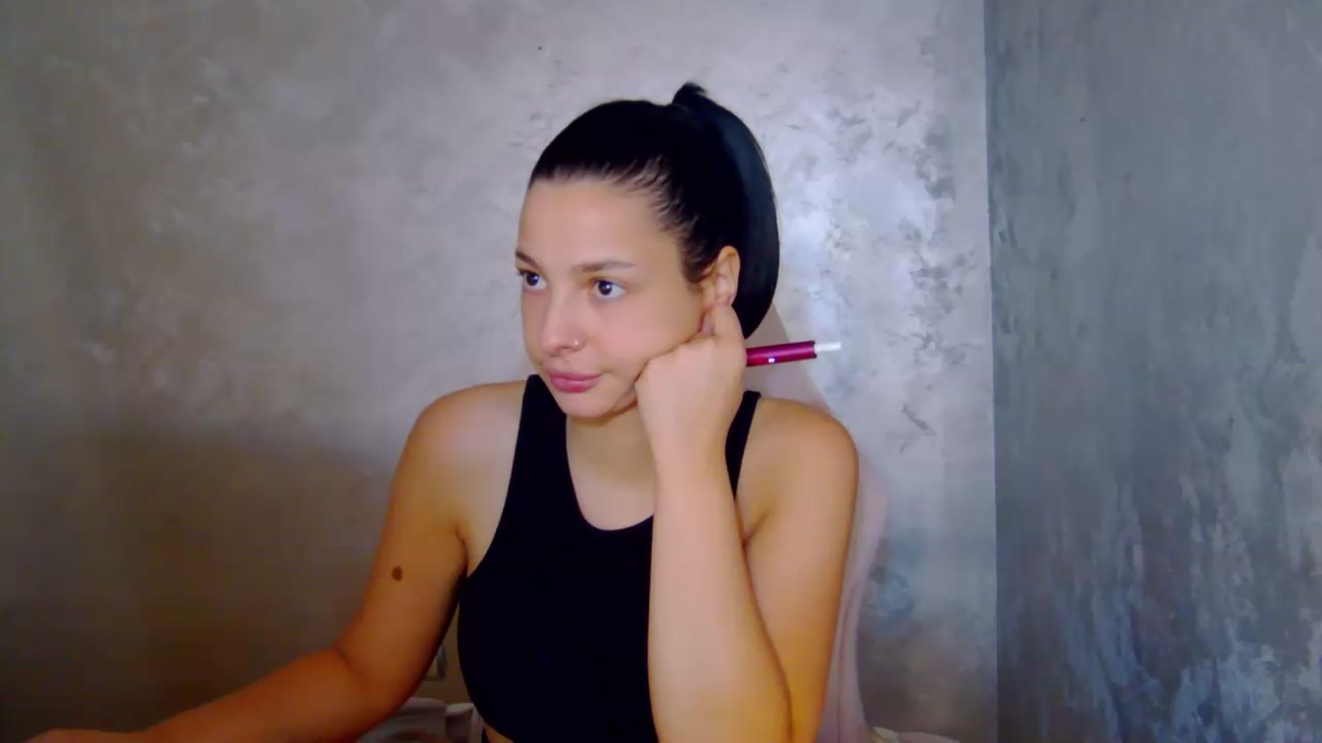 Gallery image thumbnail from meliiis_'s myfreecams stream on, 08/10/2026, 15:00 image 13 of 20