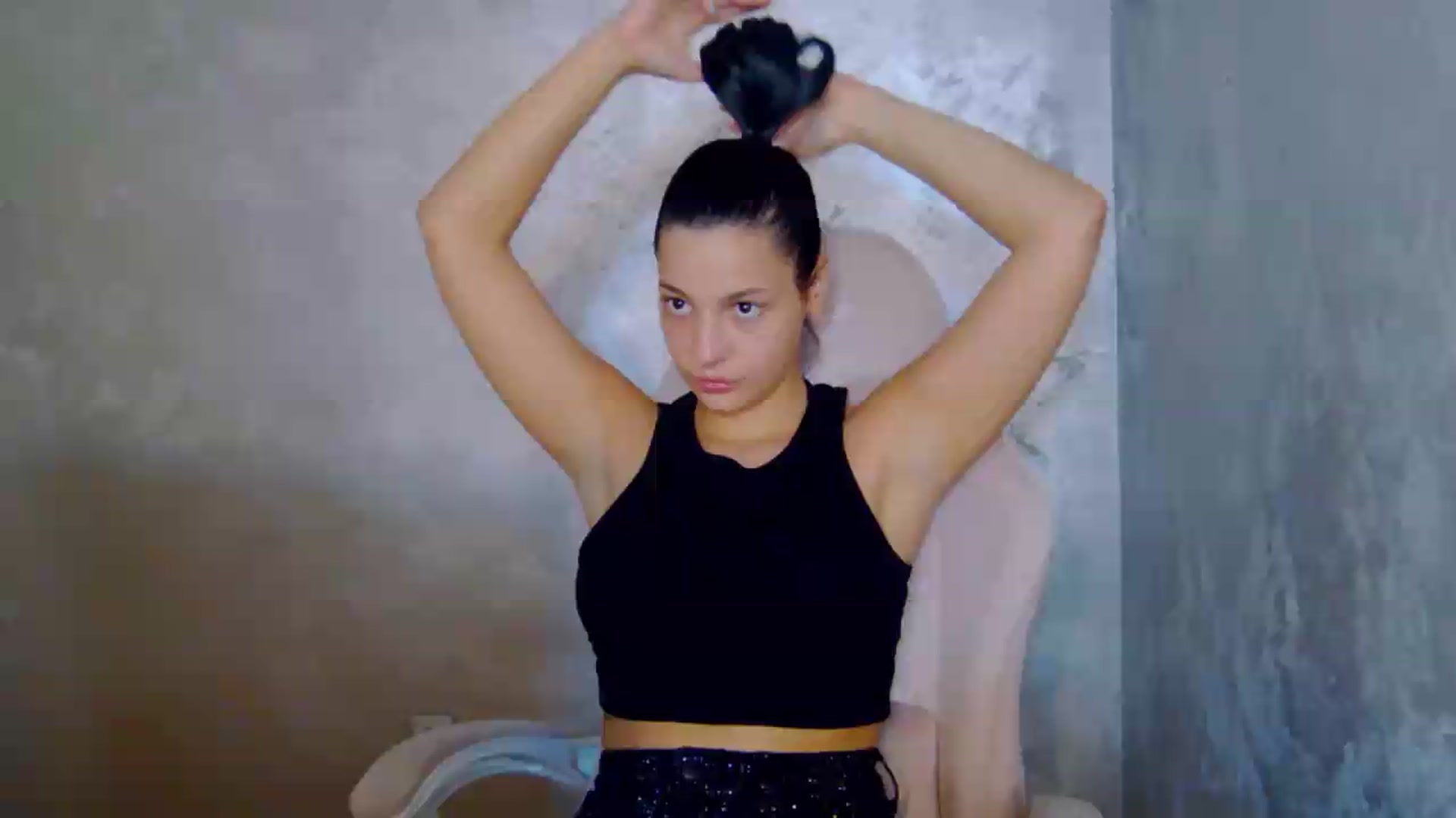 Gallery image thumbnail from meliiis_'s myfreecams stream on, 08/10/2026, 18:40 image 11 of 20