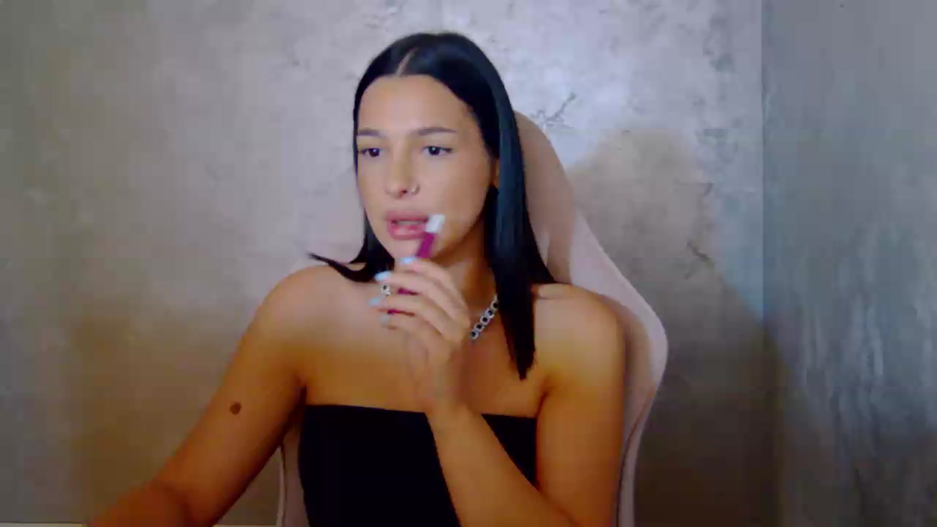 Gallery image thumbnail from meliiis_'s myfreecams stream on, 08/11/2026, 17:20 image 7 of 20