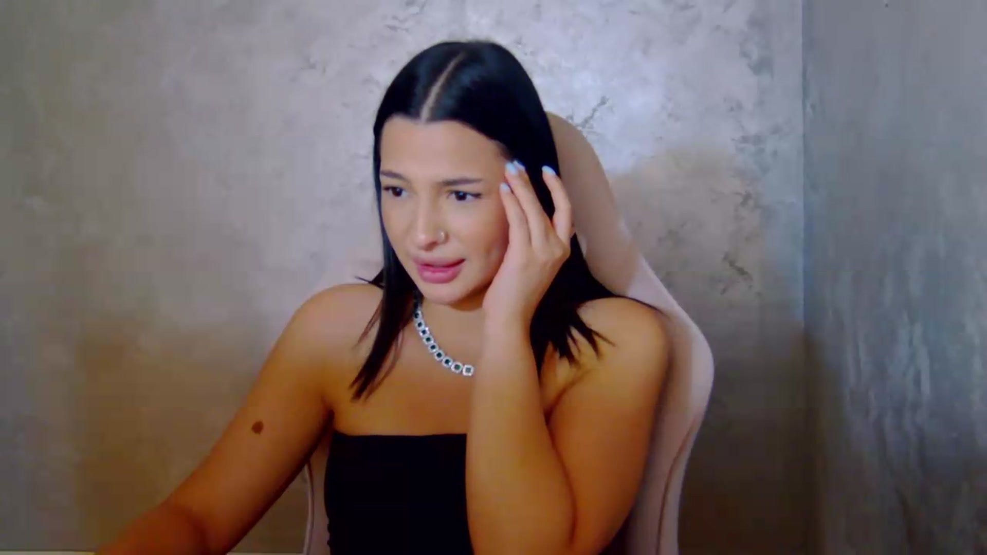 Gallery image thumbnail from meliiis_'s myfreecams stream on, 08/11/2026, 17:20 image 11 of 20