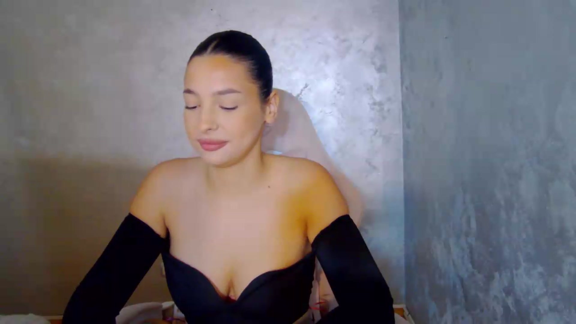 Gallery image thumbnail from meliiis_'s myfreecams stream on, 08/12/2026, 14:40 image 11 of 20