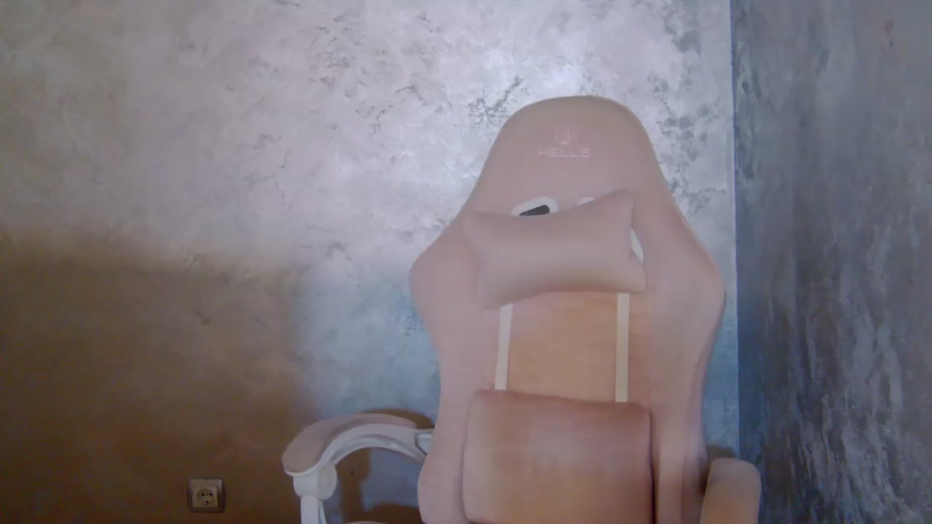 Gallery image thumbnail from meliiis_'s myfreecams stream on, 08/12/2026, 14:40 image 4 of 20