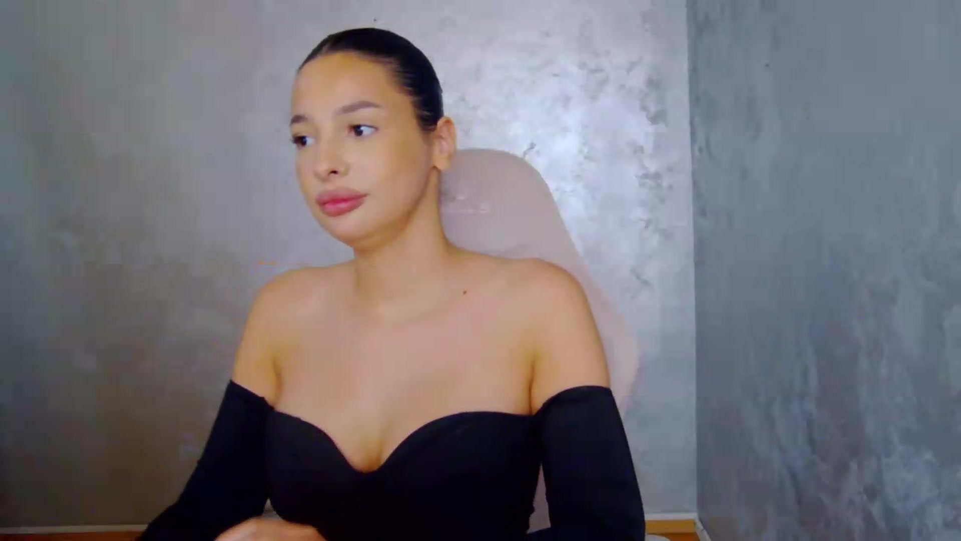 Gallery image thumbnail from meliiis_'s myfreecams stream on, 08/12/2026, 18:54 image 20 of 20