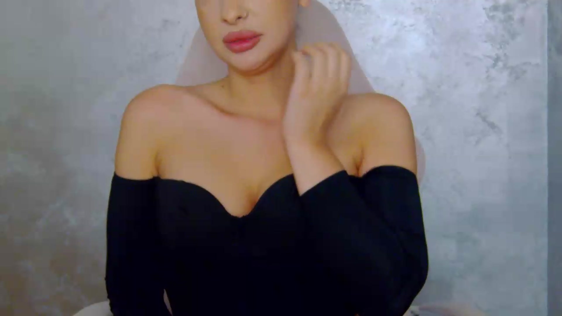 Gallery image thumbnail from meliiis_'s myfreecams stream on, 08/12/2026, 18:54 image 4 of 20
