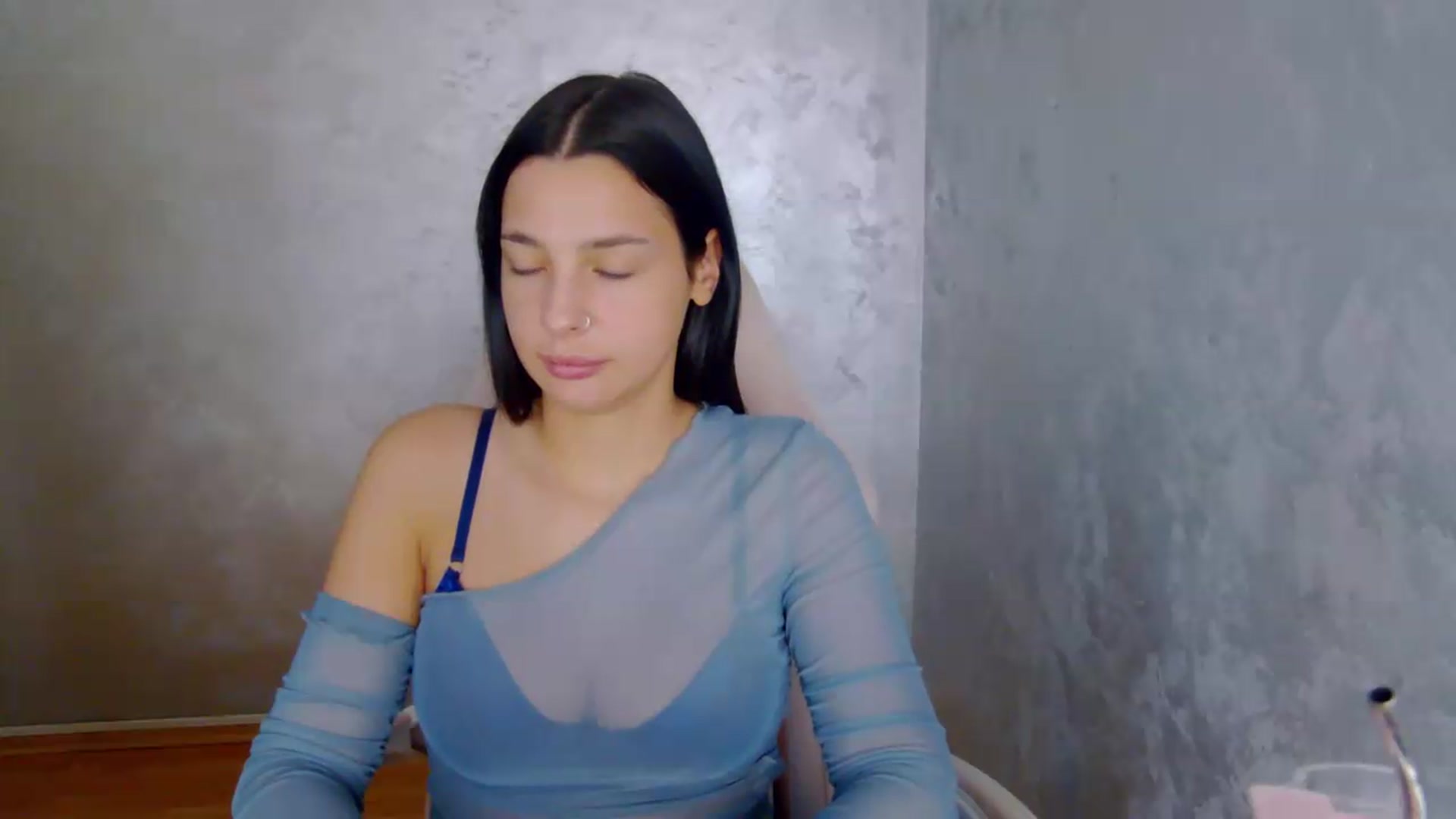 Gallery image thumbnail from meliiis_'s myfreecams stream on, 08/14/2026, 14:59 image 10 of 20