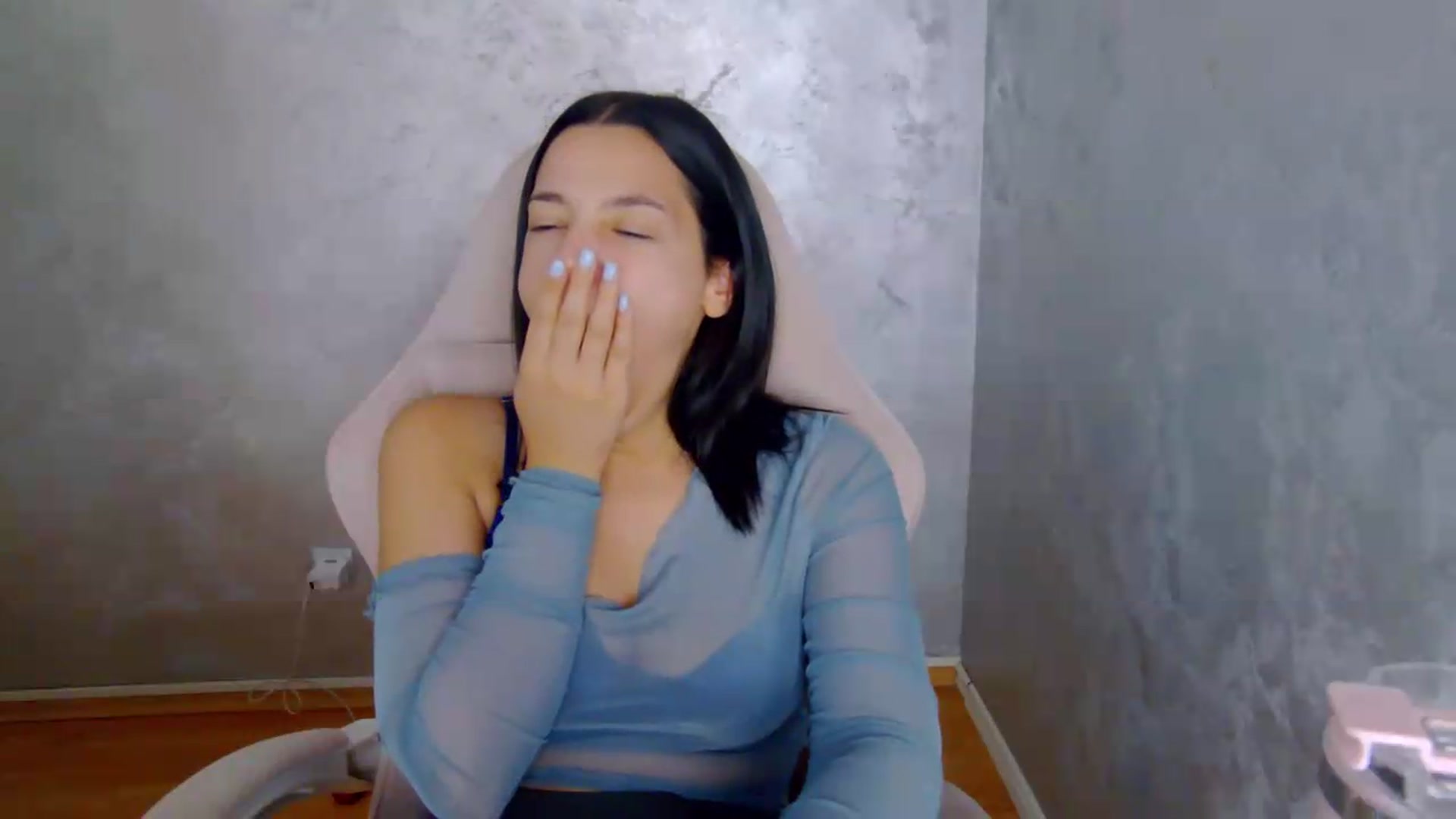 Gallery image thumbnail from meliiis_'s myfreecams stream on, 08/14/2026, 18:45 image 7 of 20