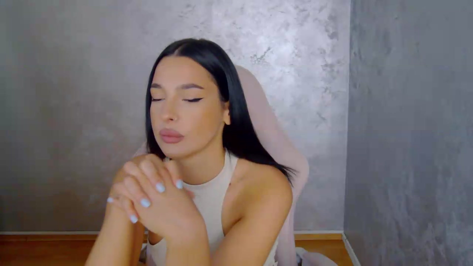Gallery image thumbnail from meliiis_'s myfreecams stream on, 08/15/2026, 15:29 image 16 of 20