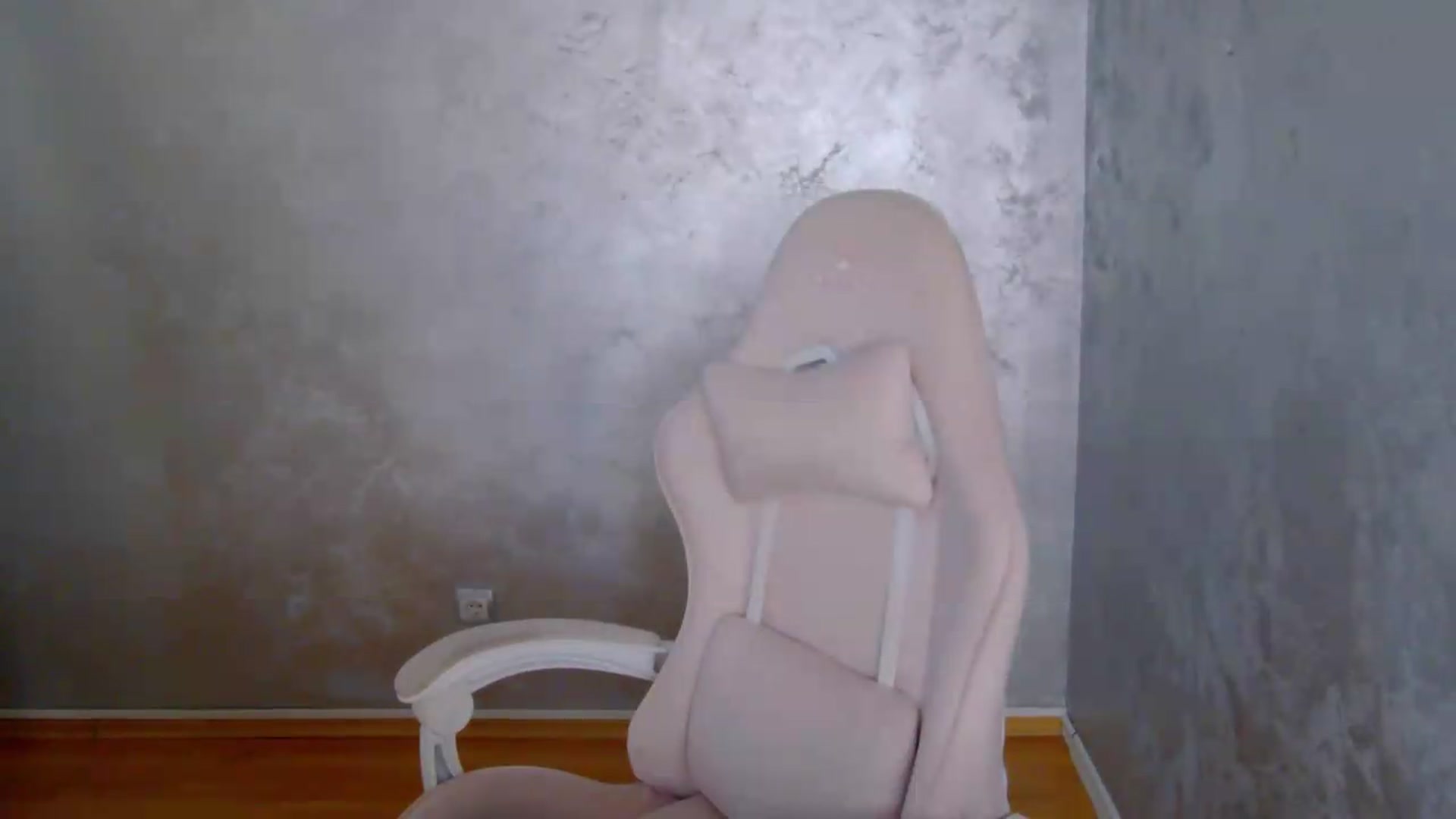 Gallery image thumbnail from meliiis_'s myfreecams stream on, 08/15/2026, 15:29 image 17 of 20