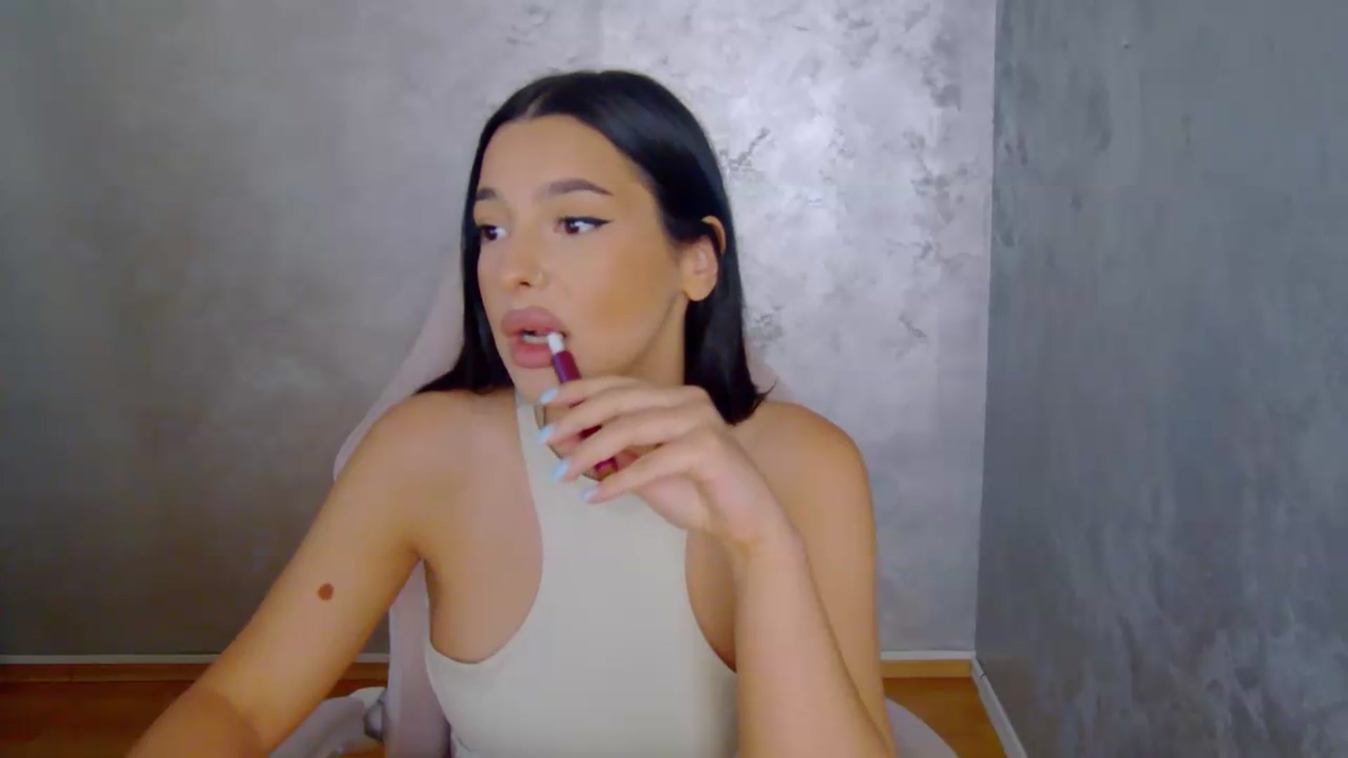Gallery image thumbnail from meliiis_'s myfreecams stream on, 08/15/2026, 15:29 image 8 of 20