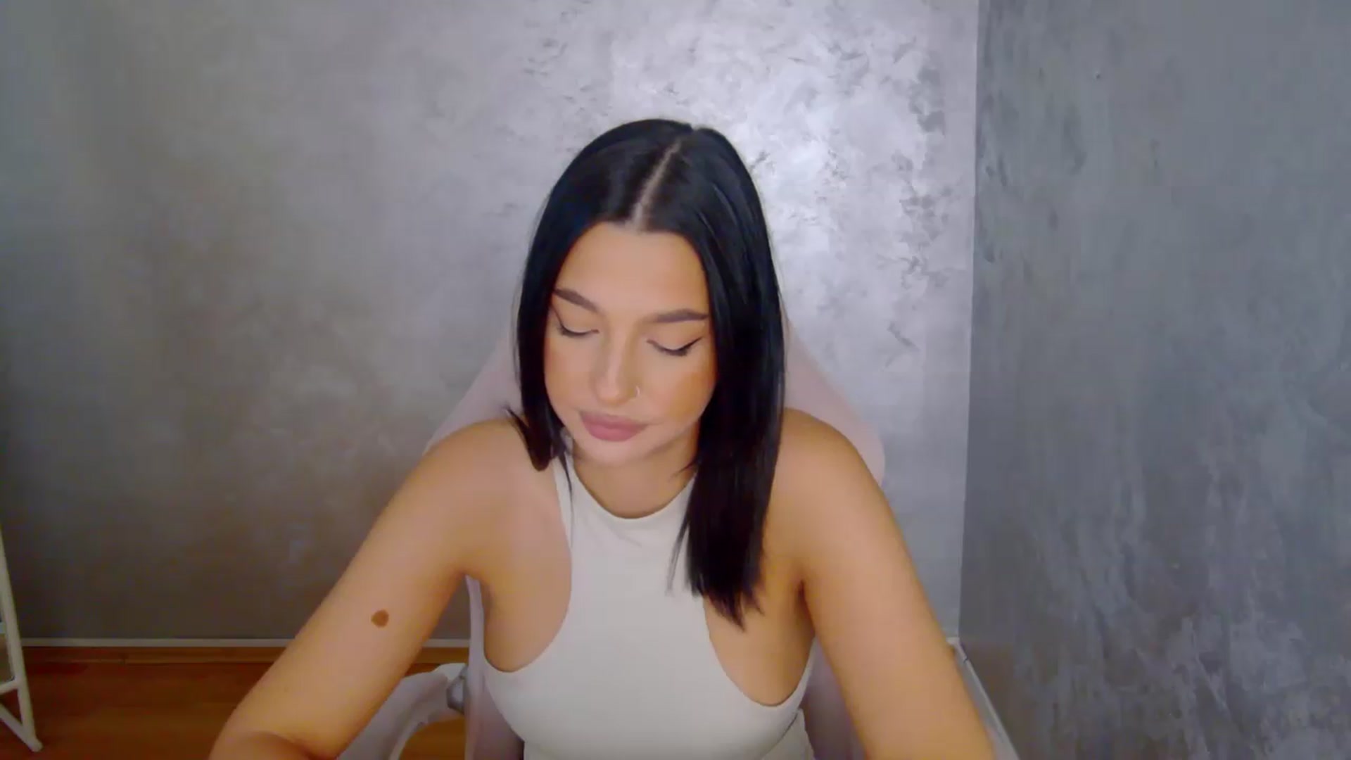 Gallery image thumbnail from meliiis_'s myfreecams stream on, 08/15/2026, 15:29 image 12 of 20
