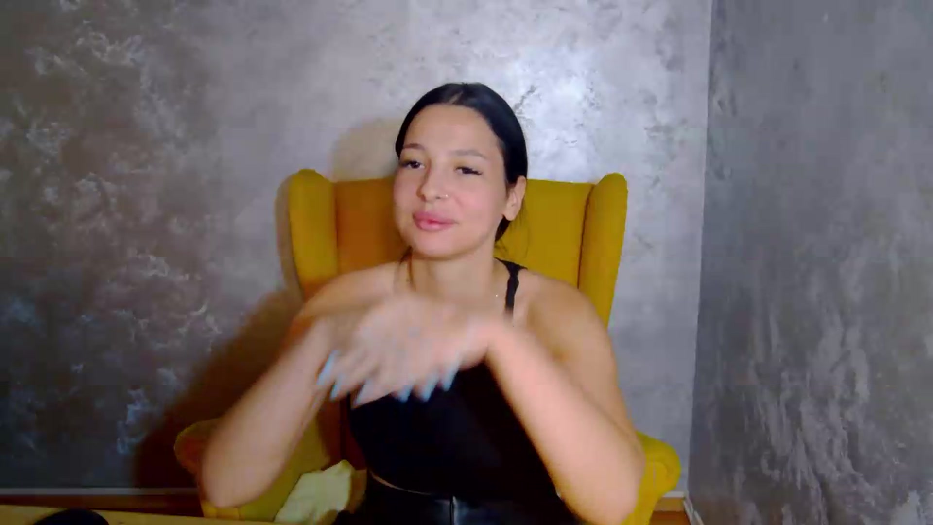Gallery image thumbnail from meliiis_'s myfreecams stream on, 08/27/2026, 15:09 image 13 of 20