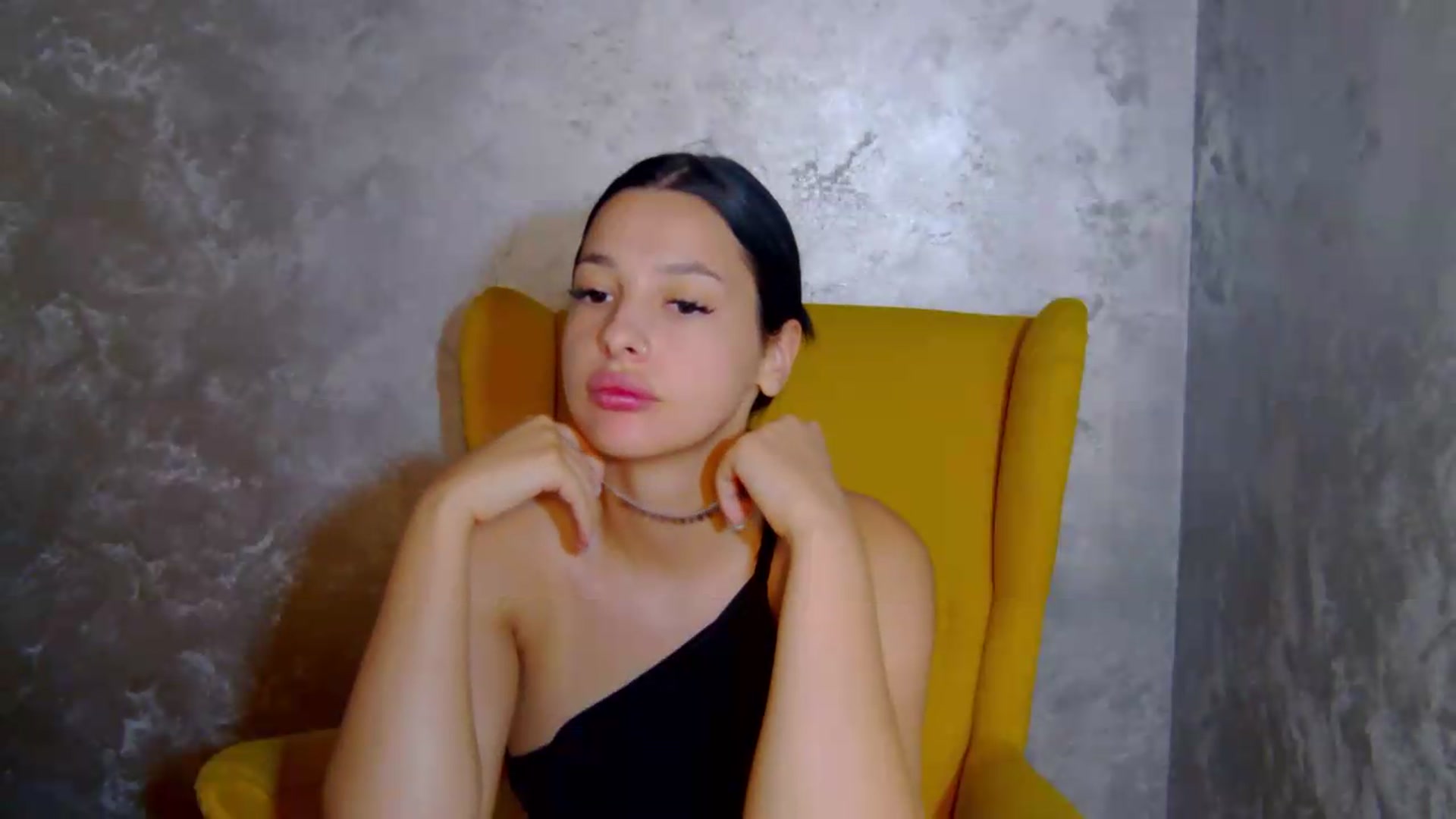 Gallery image thumbnail from meliiis_'s myfreecams stream on, 08/27/2026, 17:50 image 9 of 20