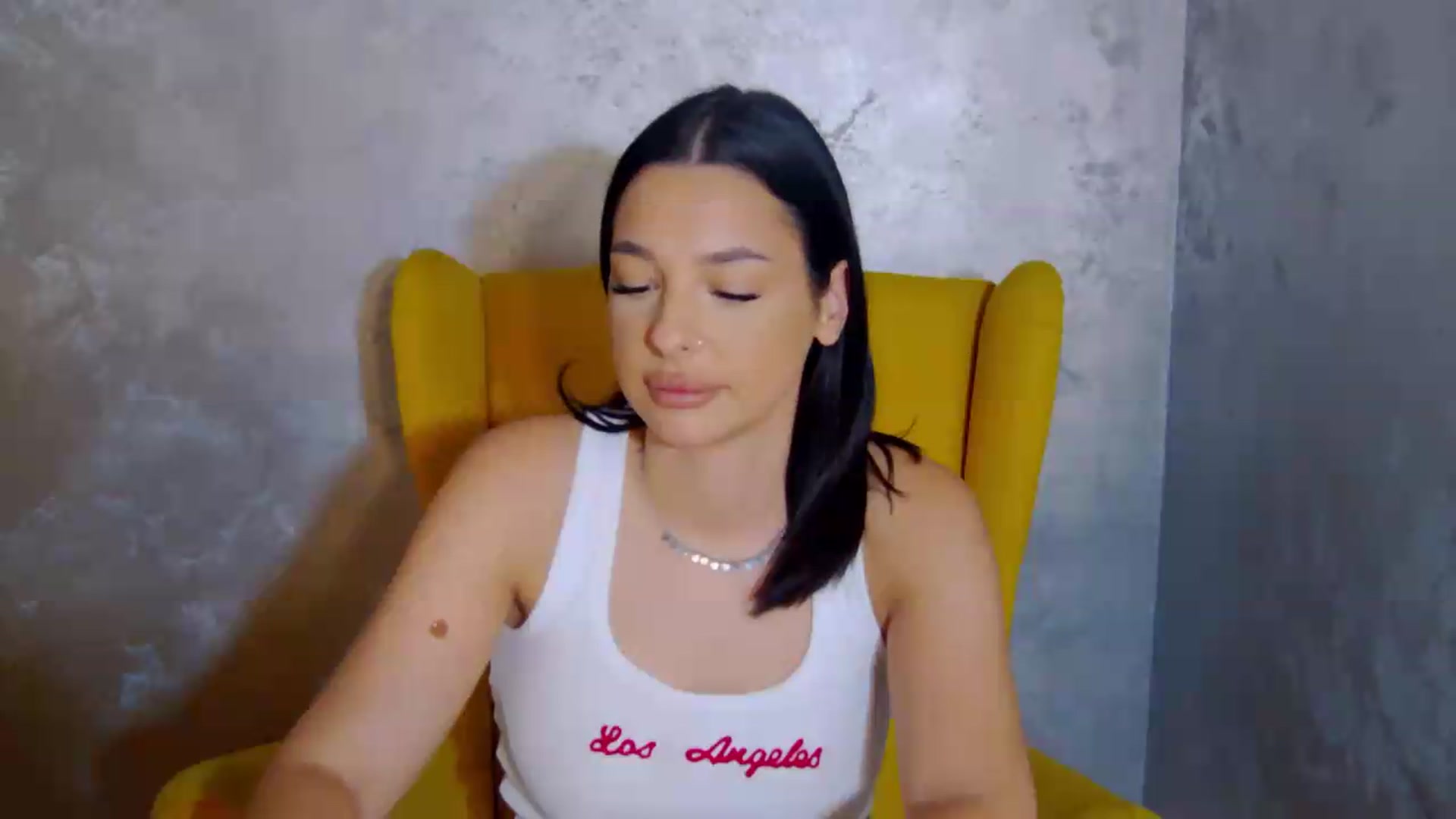 Gallery image thumbnail from meliiis_'s myfreecams stream on, 08/28/2026, 13:18 image 10 of 20