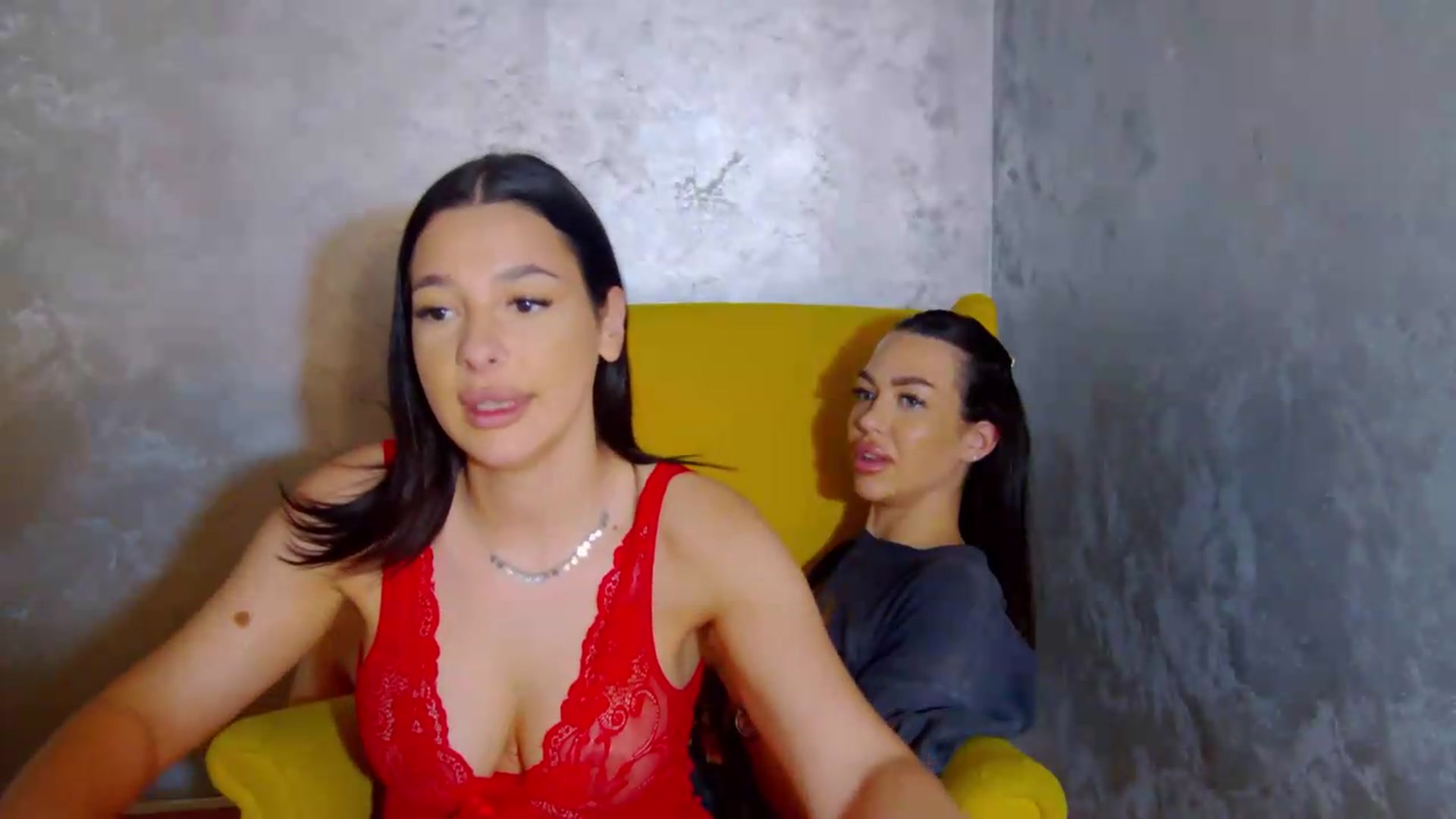 Gallery image thumbnail from meliiis_'s myfreecams stream on, 08/28/2026, 14:36 image 8 of 20