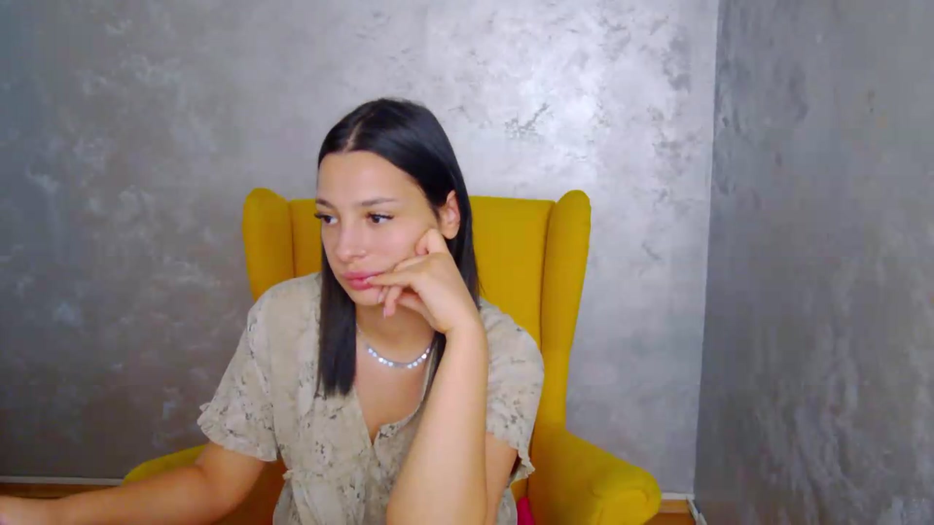 Gallery image thumbnail from meliiis_'s myfreecams stream on, 08/29/2026, 11:52 image 14 of 20