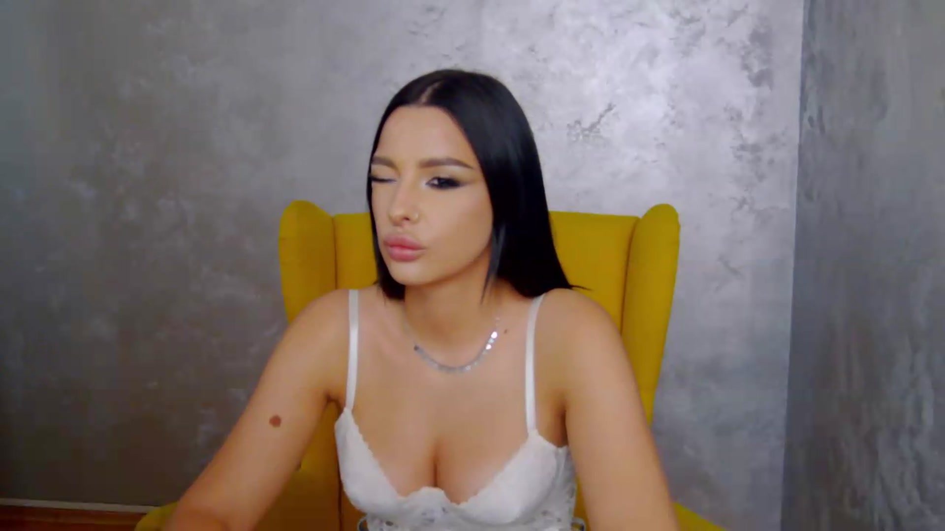 Gallery image thumbnail from meliiis_'s myfreecams stream on, 08/31/2026, 13:56 image 8 of 20