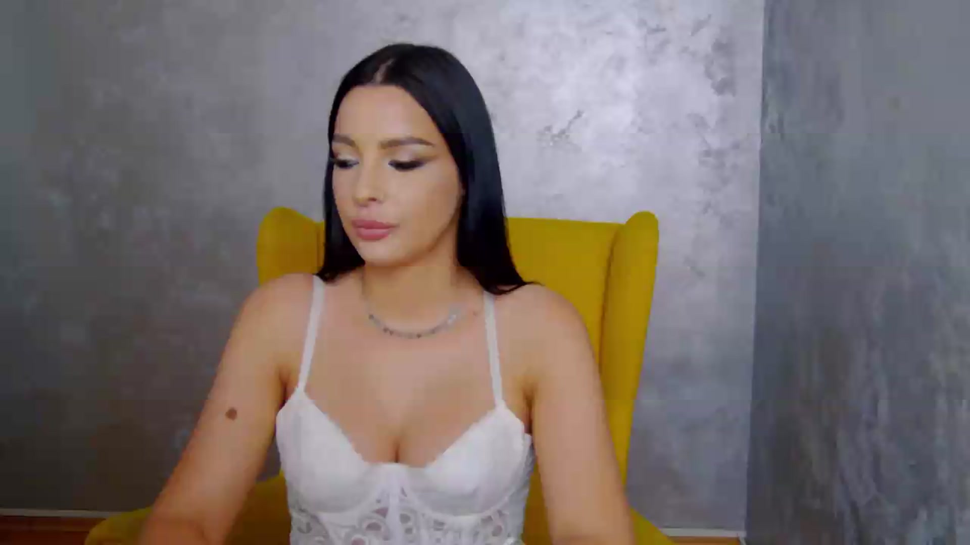 Gallery image thumbnail from meliiis_'s myfreecams stream on, 08/31/2026, 13:56 image 11 of 20