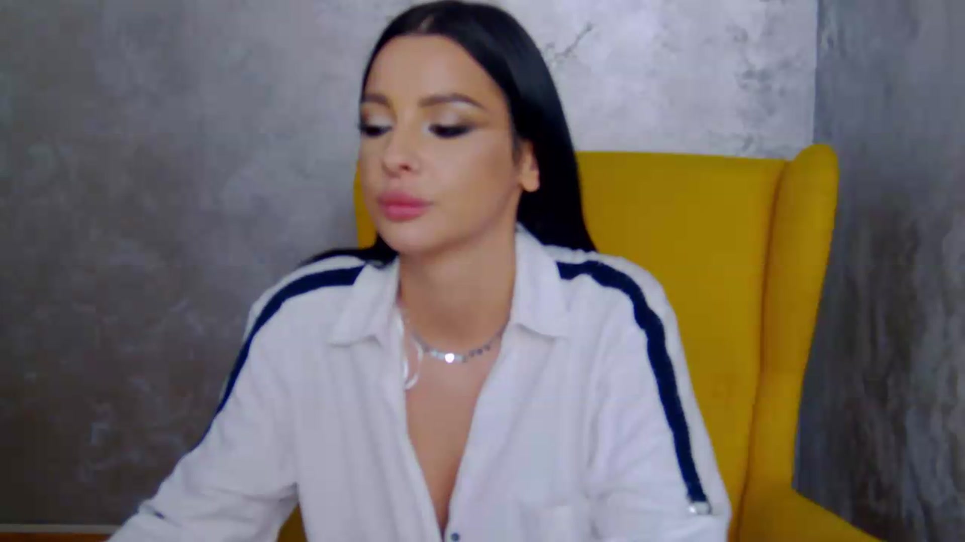 Gallery image thumbnail from meliiis_'s myfreecams stream on, 08/31/2026, 18:03 image 8 of 20