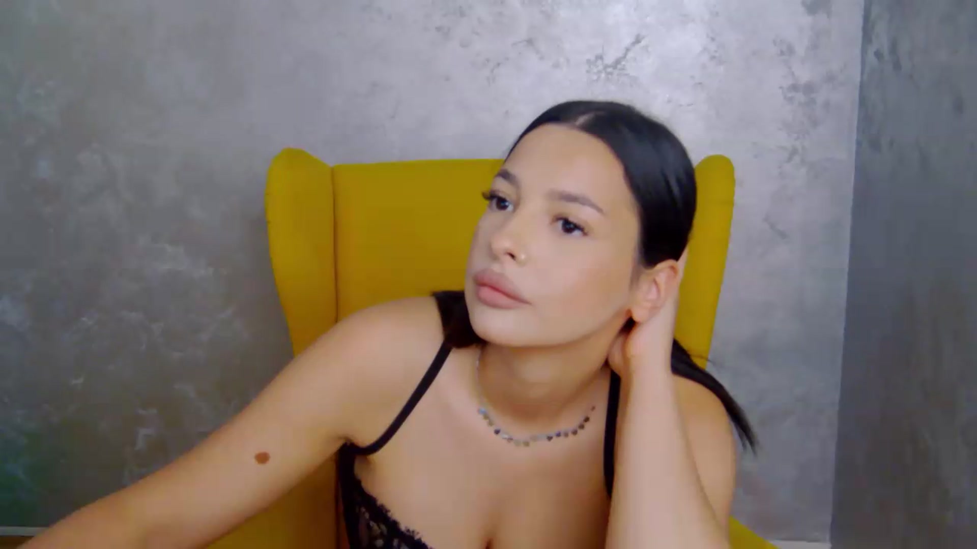 Gallery image thumbnail from meliiis_'s myfreecams stream on, 09/02/2026, 10:53 image 15 of 20