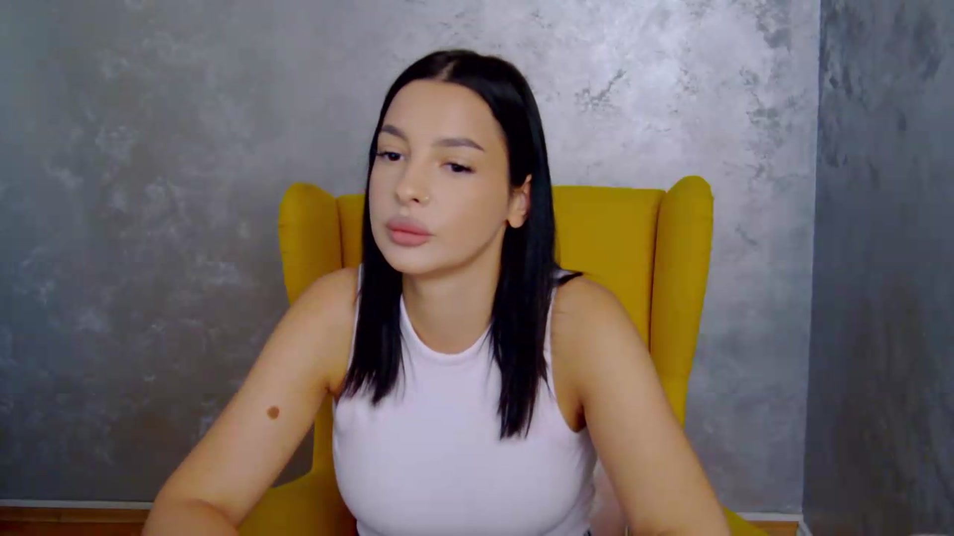 Gallery image thumbnail from meliiis_'s myfreecams stream on, 09/10/2026, 07:54 image 18 of 20