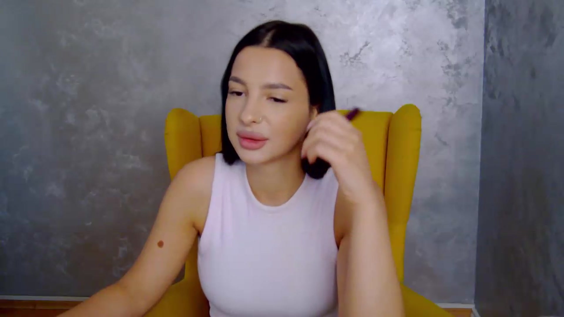 Gallery image thumbnail from meliiis_'s myfreecams stream on, 09/10/2026, 07:54 image 8 of 20