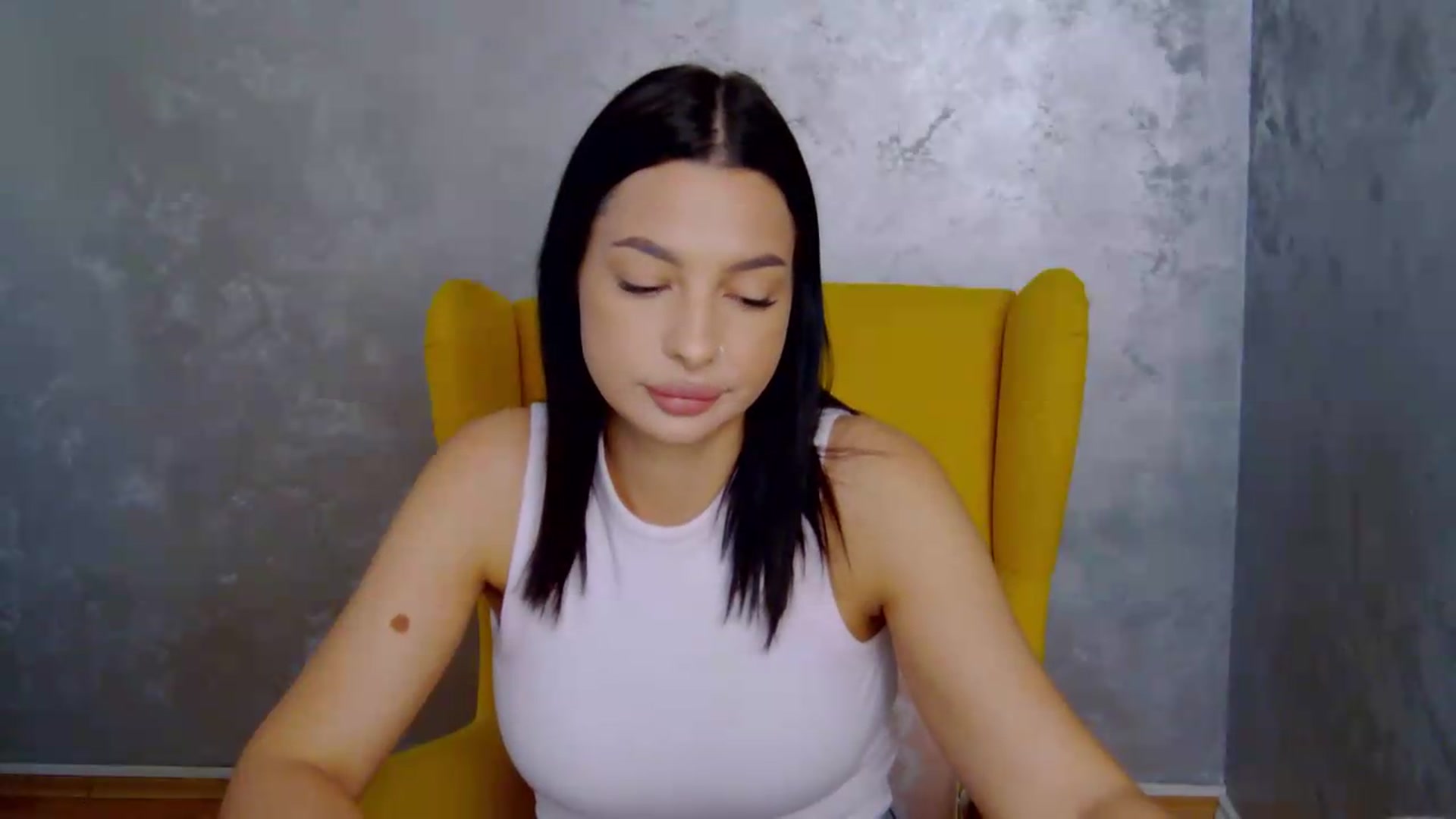 Gallery image thumbnail from meliiis_'s myfreecams stream on, 09/10/2026, 07:54 image 19 of 20
